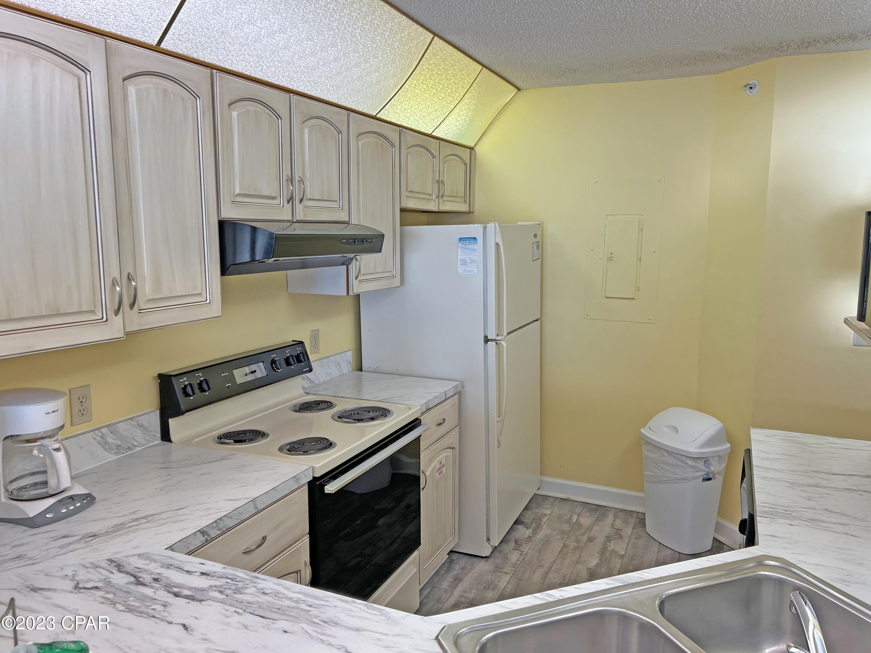 Summerhouse Condo. - Residential