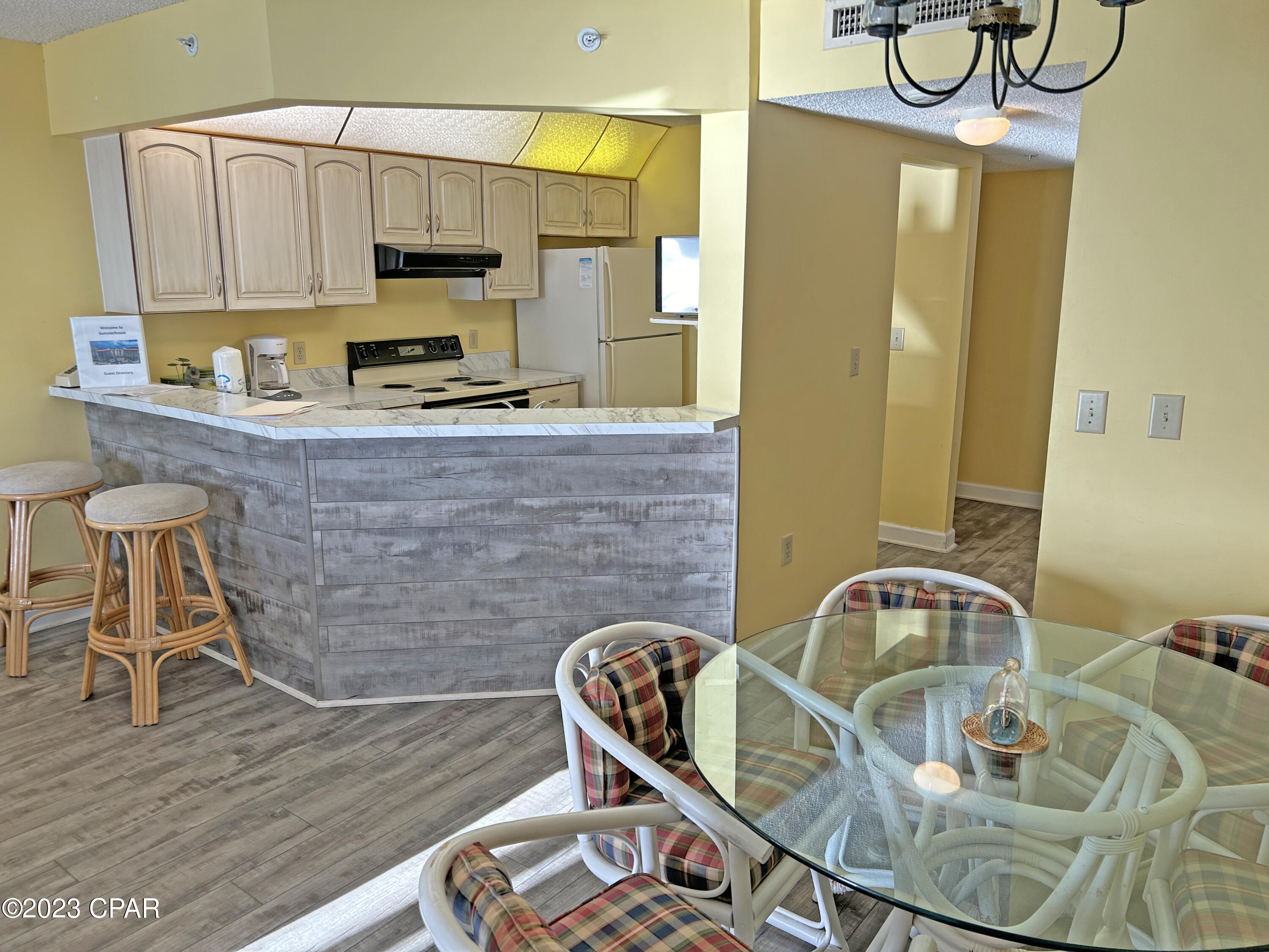 Summerhouse Condo. - Residential