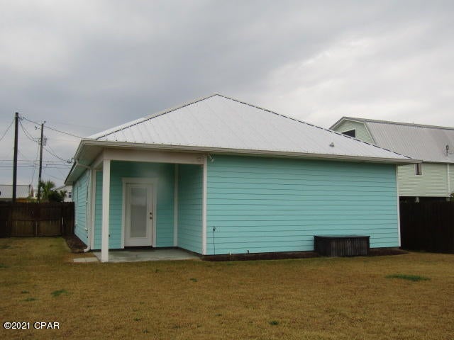 Holiday Beach Unit 15 - Residential Lease