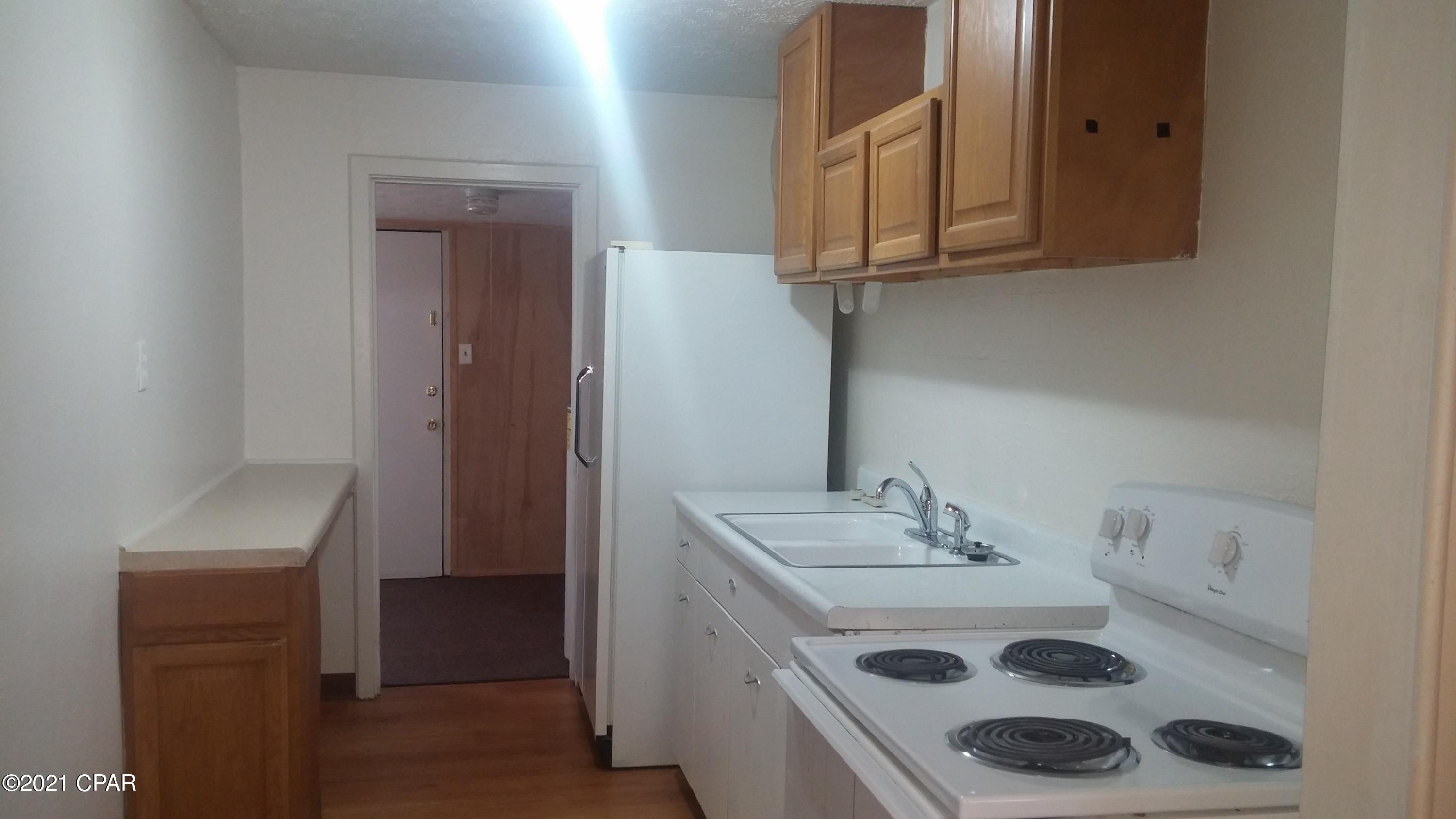 [No Recorded Subdiv] - Residential Lease
