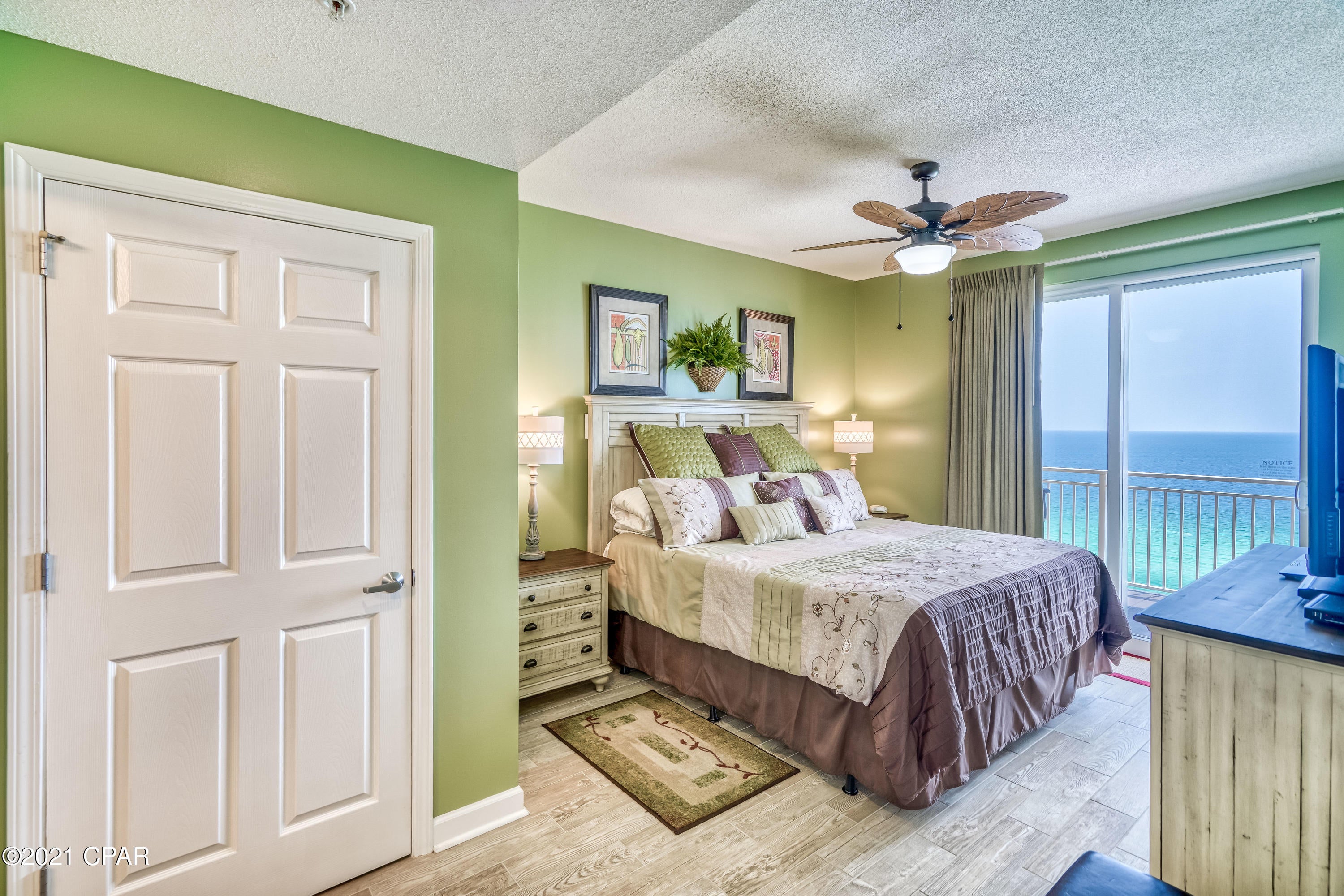 Sterling Reef - Residential