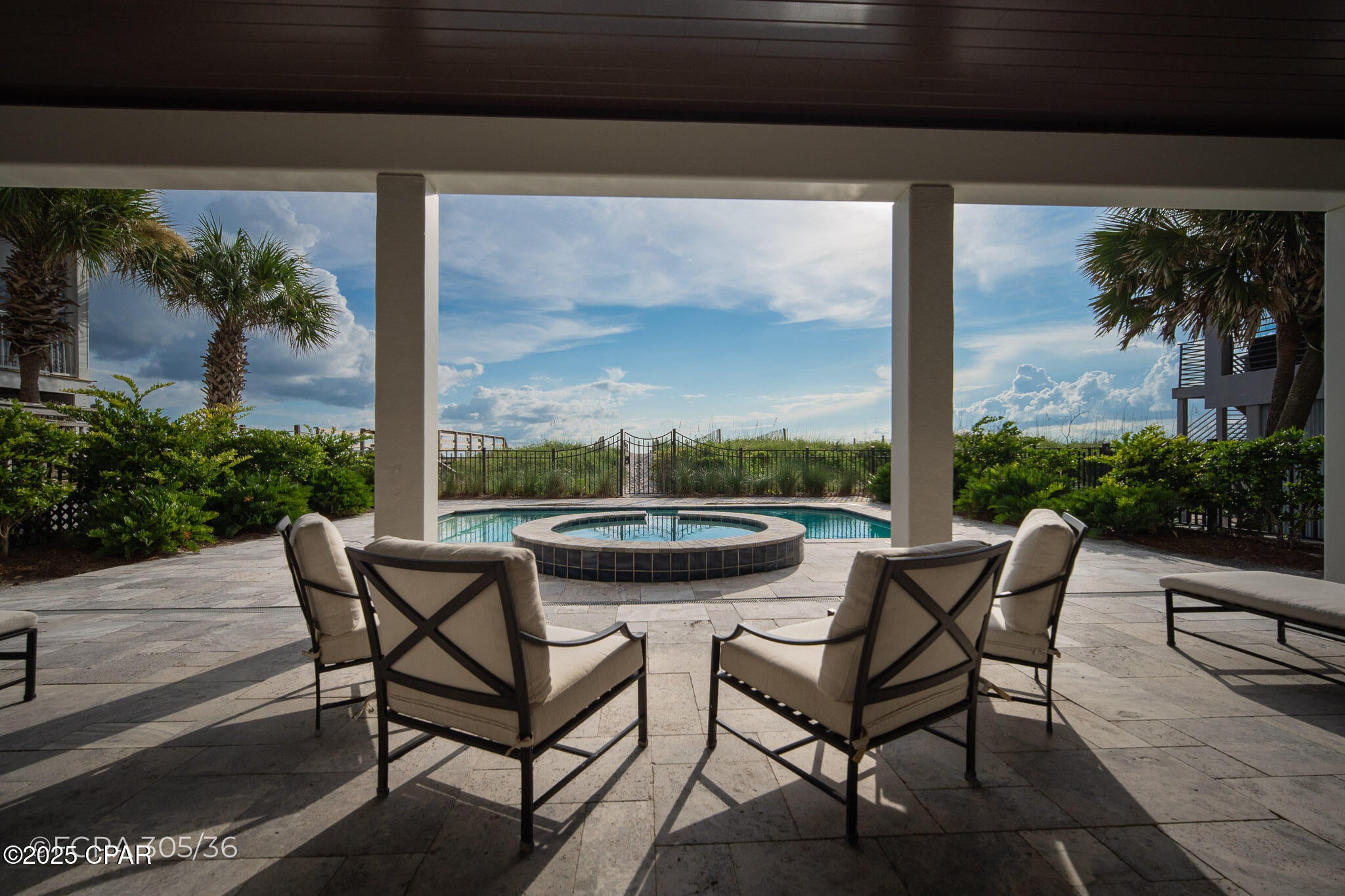Dolphin Beach - Residential