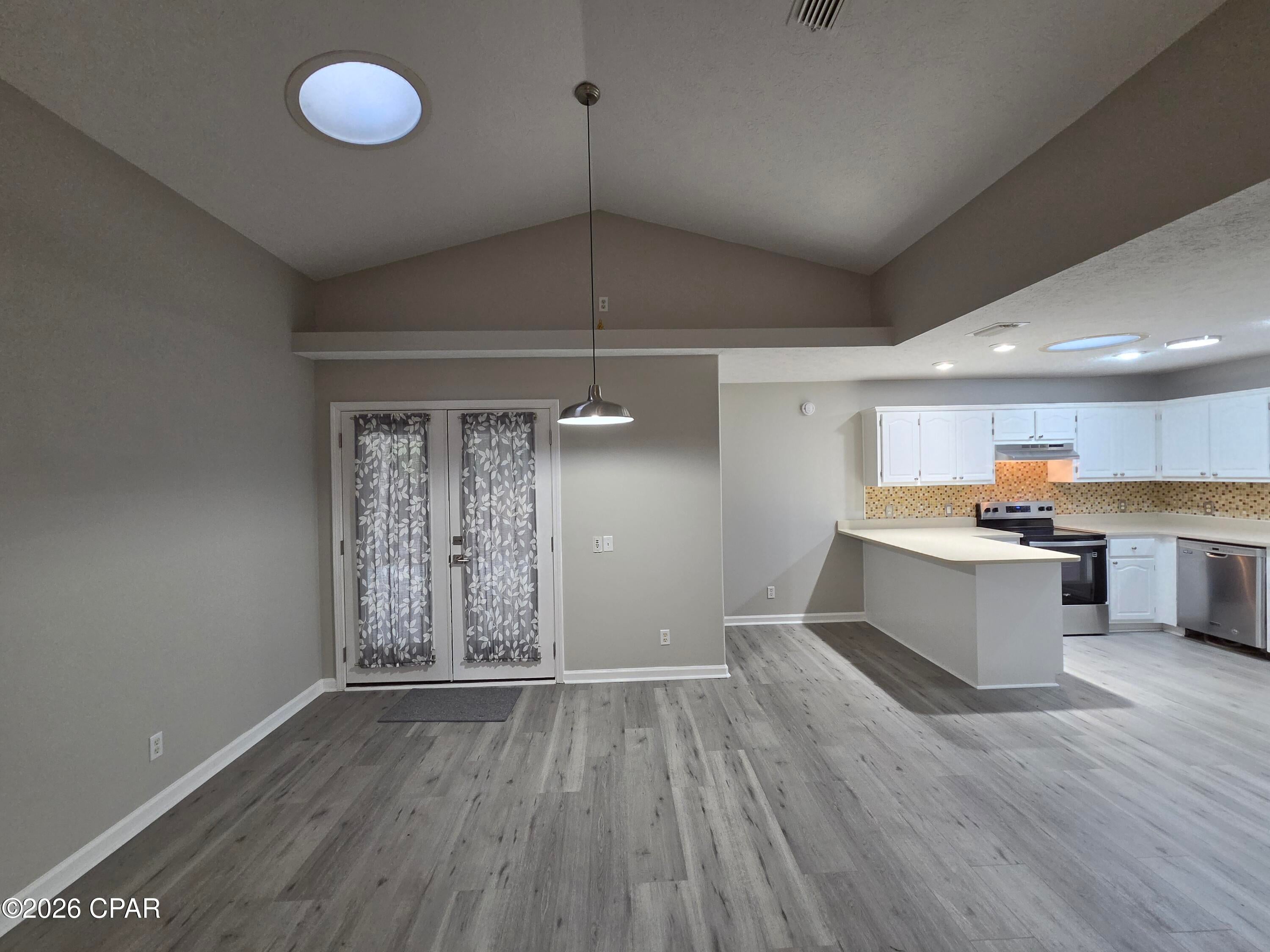 Biltmore Beach 1st Add - Residential Lease