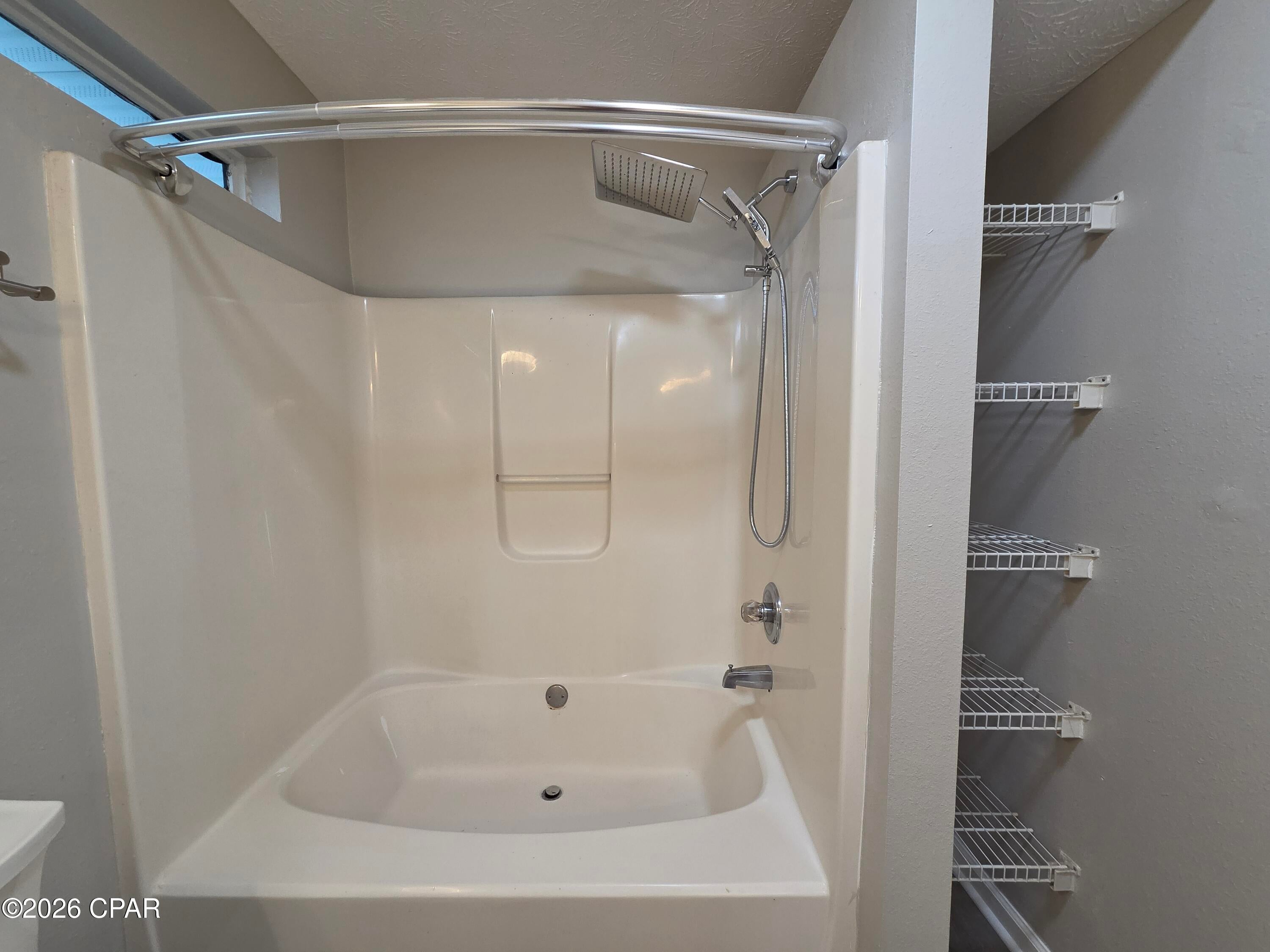 Biltmore Beach 1st Add - Residential Lease