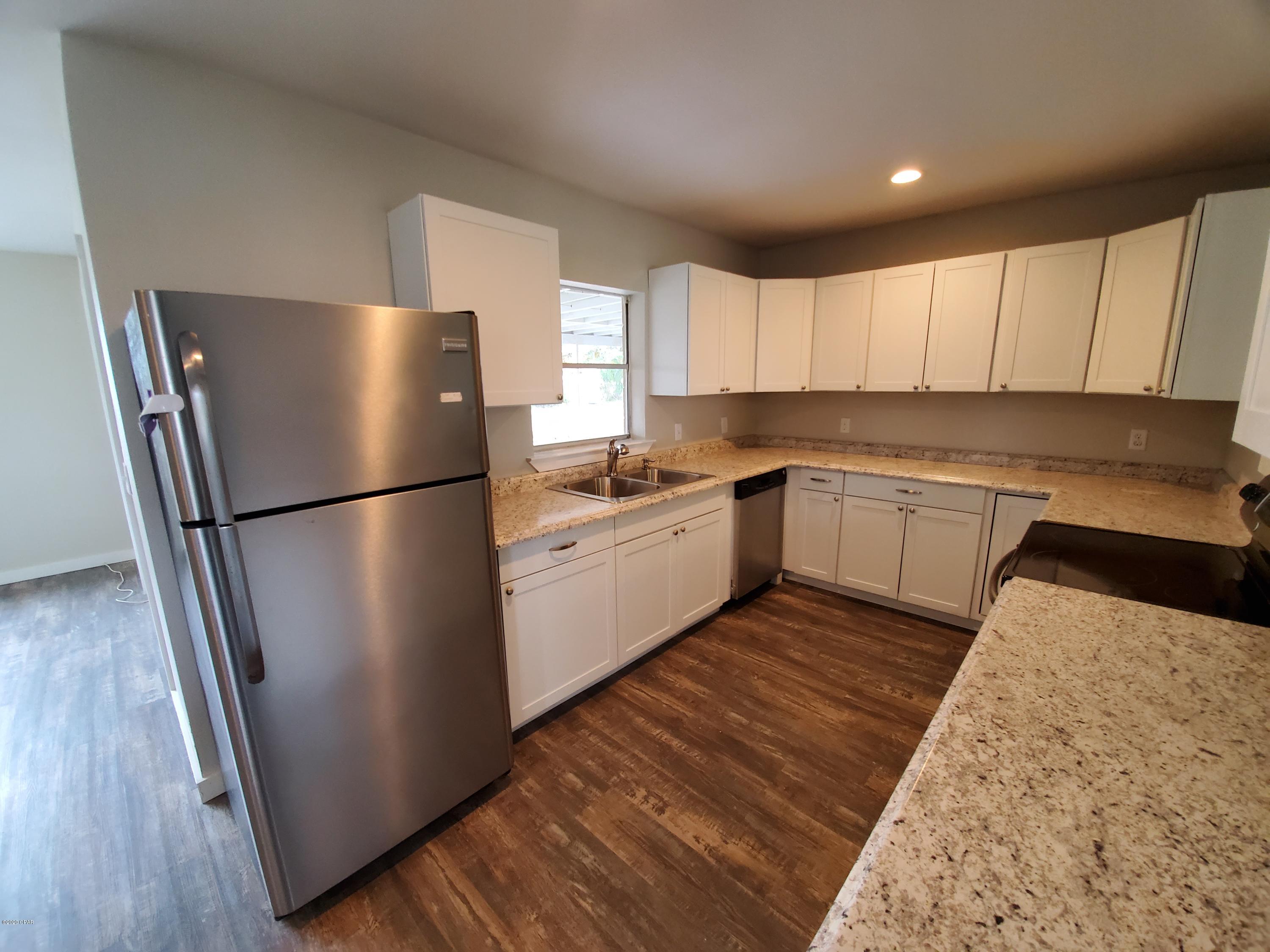 [No Recorded Subdiv] - Residential Lease