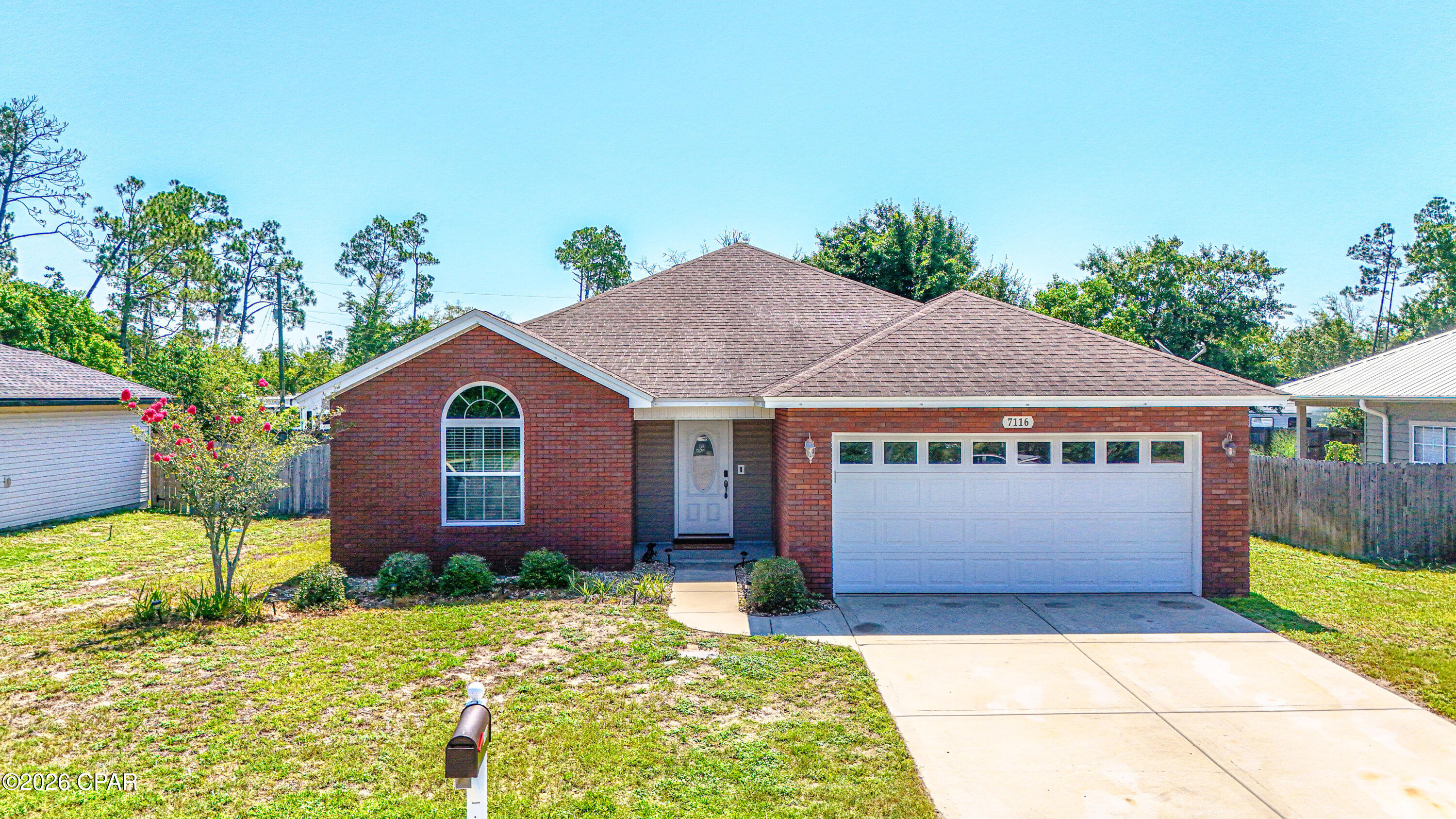 Beautiful 3/2 home in Southport!   Priced to sell!!   Located on a quiet cul-d-sac with a privacy fence around the large backyard.  The elevated tray ceilings give the home an open spacious feel.  The living area is open and leads out to the cozy screened porch.  Large primary bedroom with bathroom and walk in closet.  The two spare bedrooms are good size with large closets.  Located conveniently to shopping, dining, Tyndall Air Force Base and boat ramps. This home is turnkey ready for the next owner.

NOTE: Seller us working on fence repair on backline.