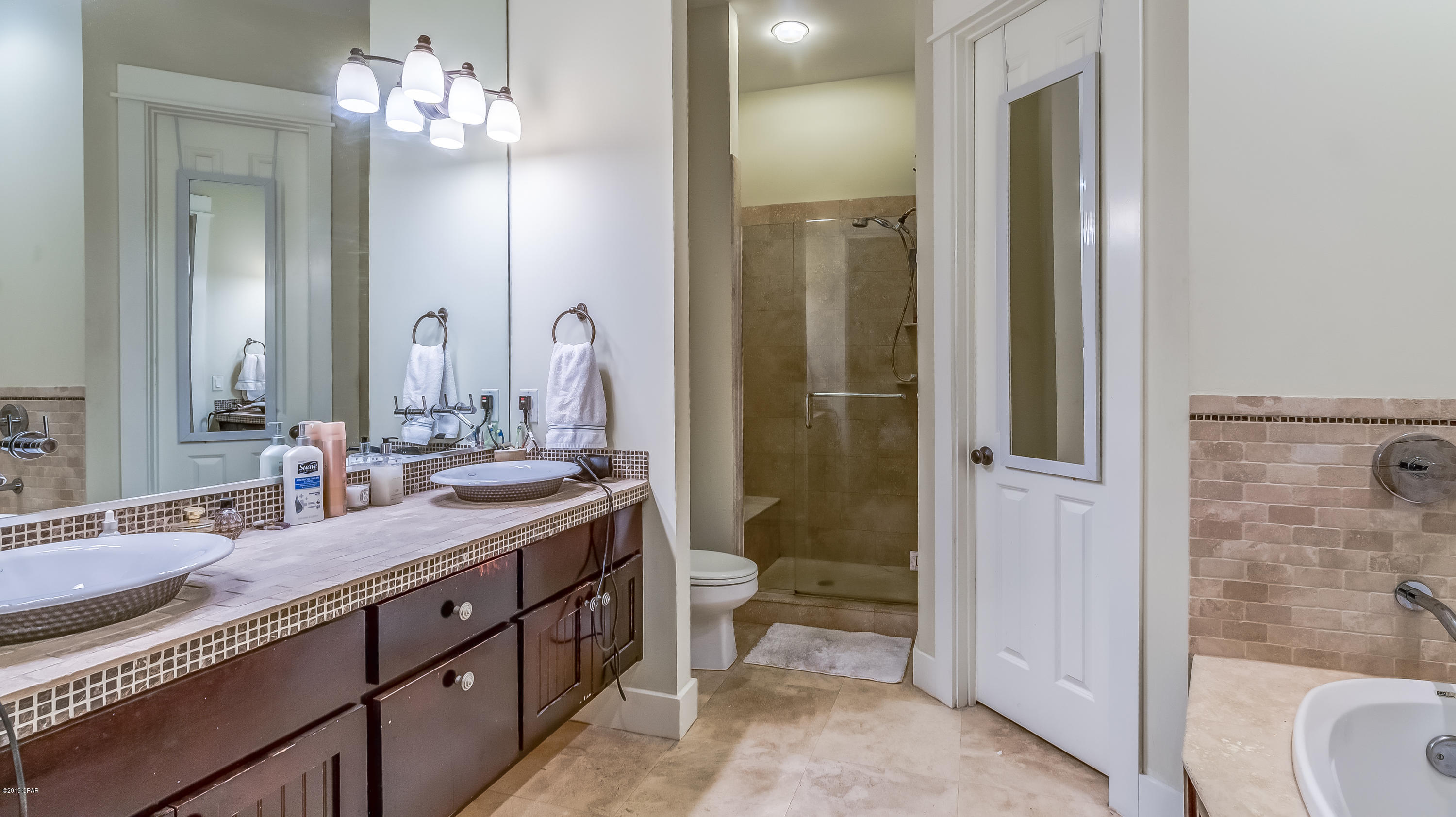 Martinique Phase I - Residential Lease