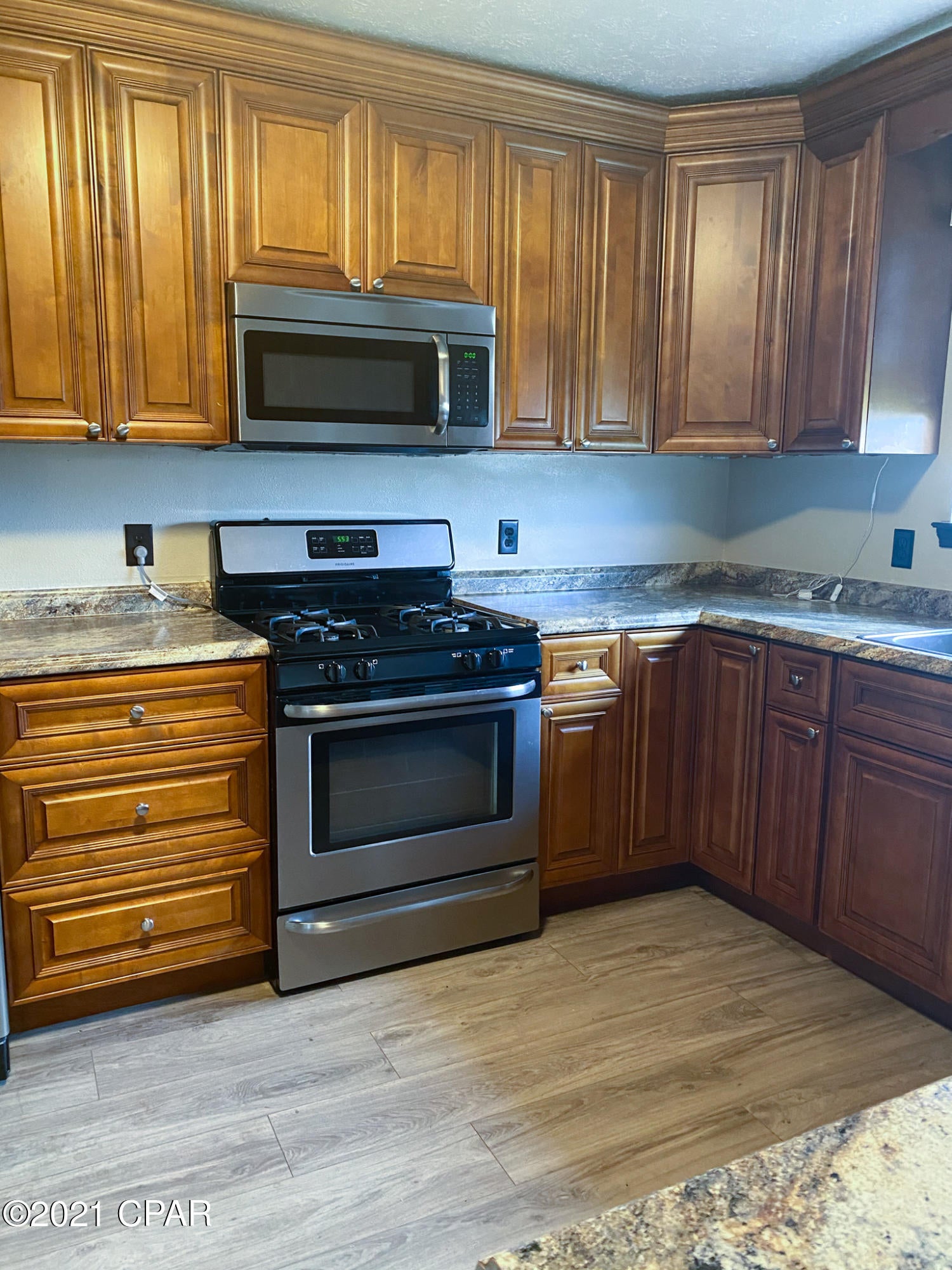 Pine Tree Place Unit 1 - Residential