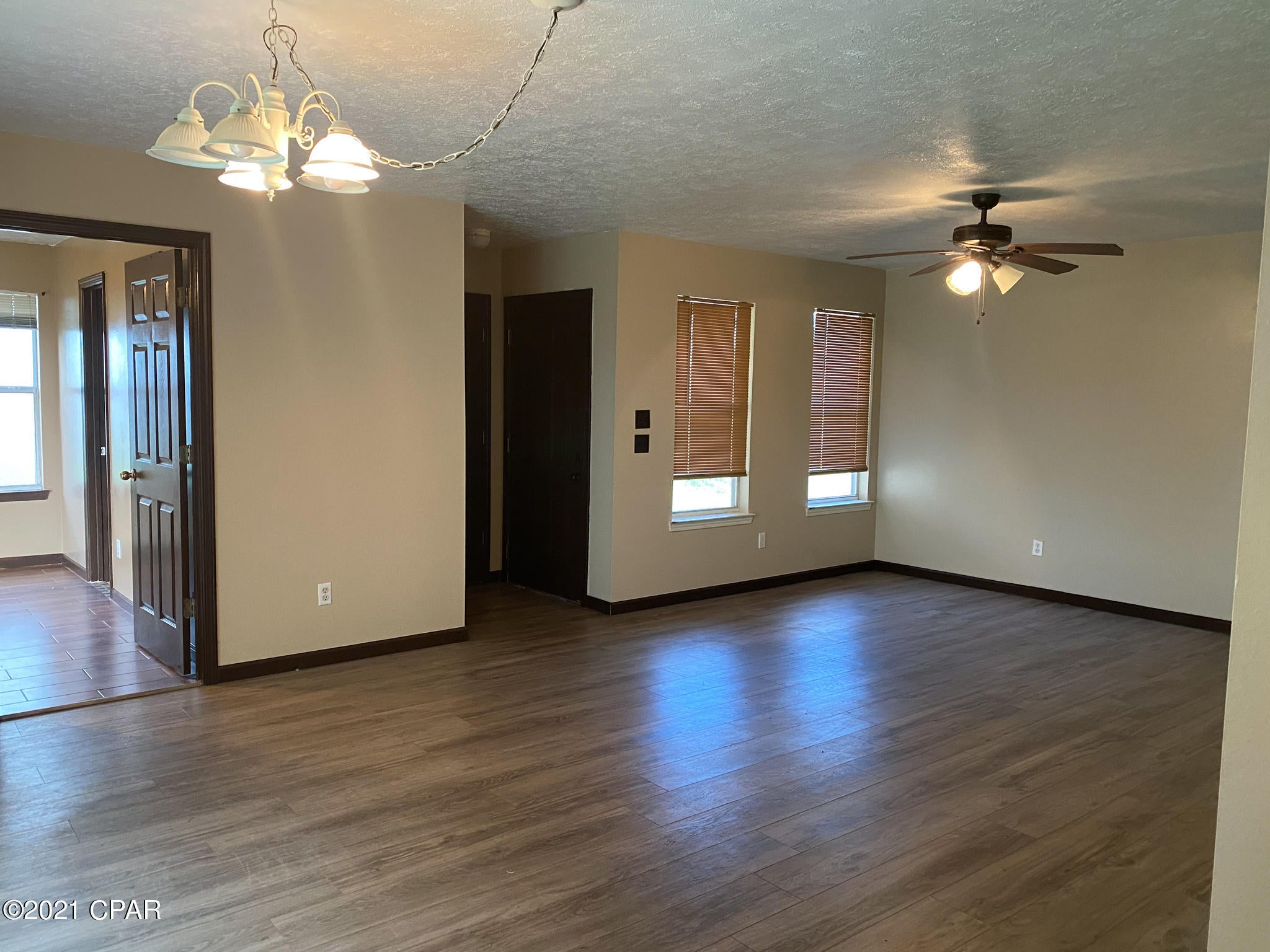 Pine Tree Place Unit 1 - Residential