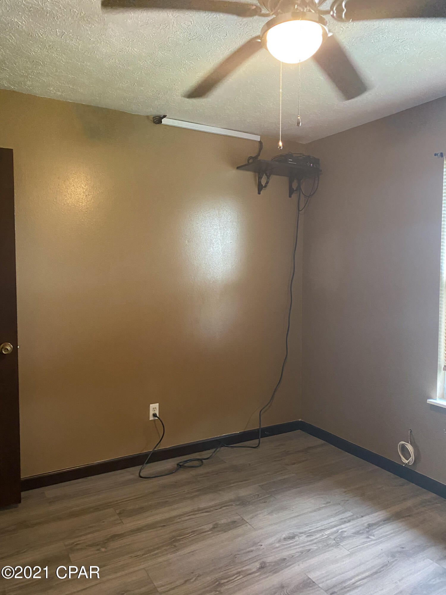 Pine Tree Place Unit 1 - Residential