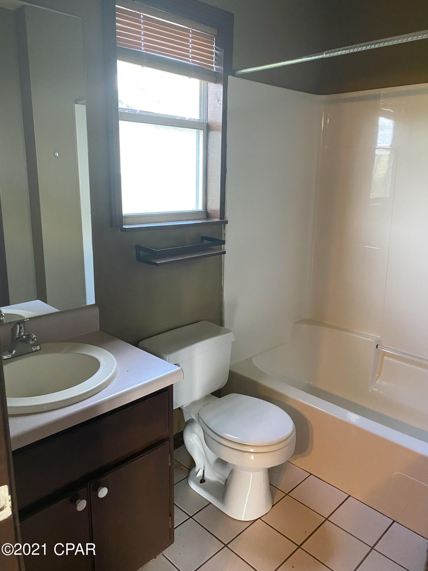 Pine Tree Place Unit 1 - Residential
