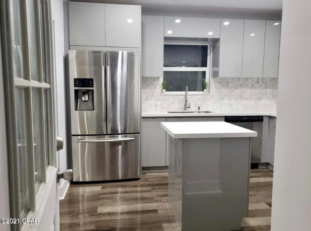 Keiths Bay Harbor Add - Residential