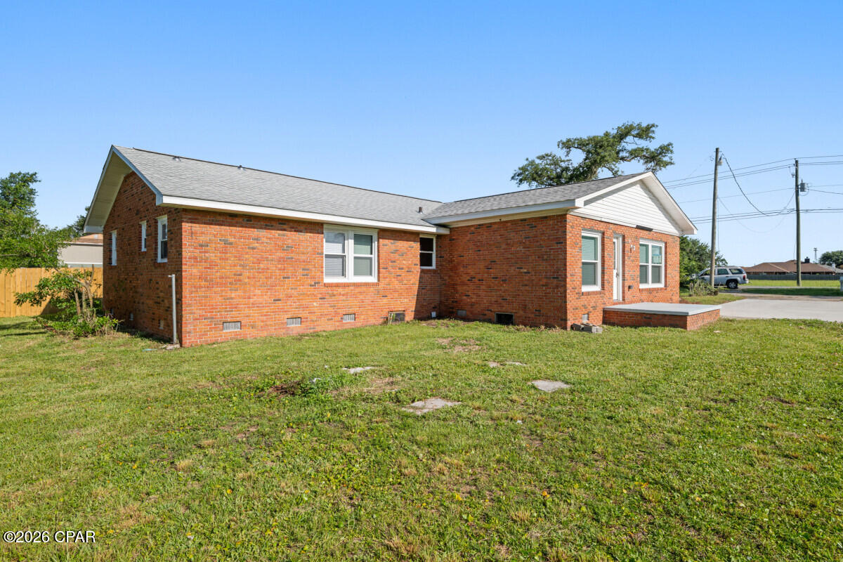 Hickory Manor - Residential