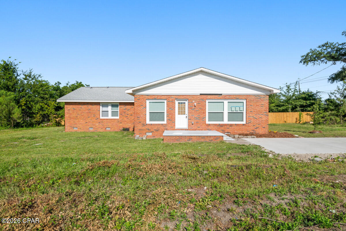 Hickory Manor - Residential