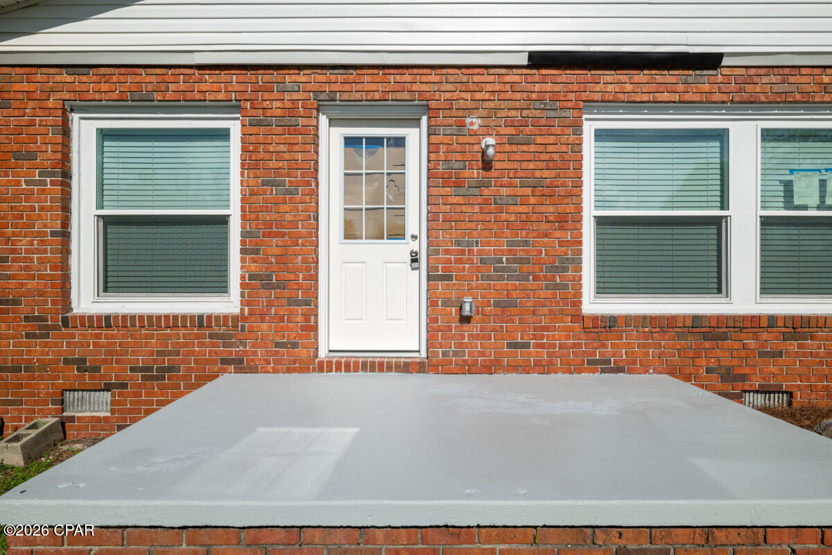 Hickory Manor - Residential