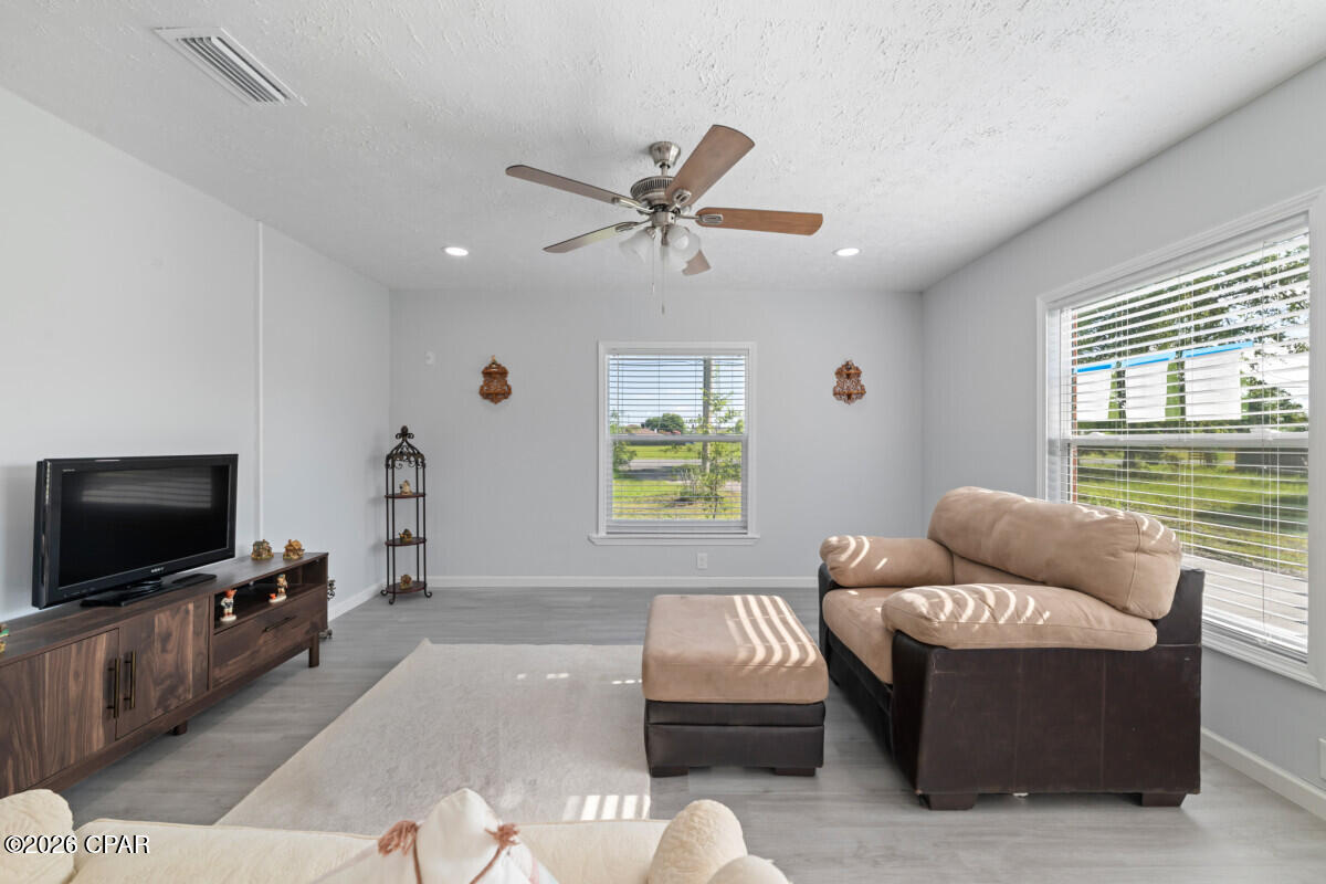 Hickory Manor - Residential
