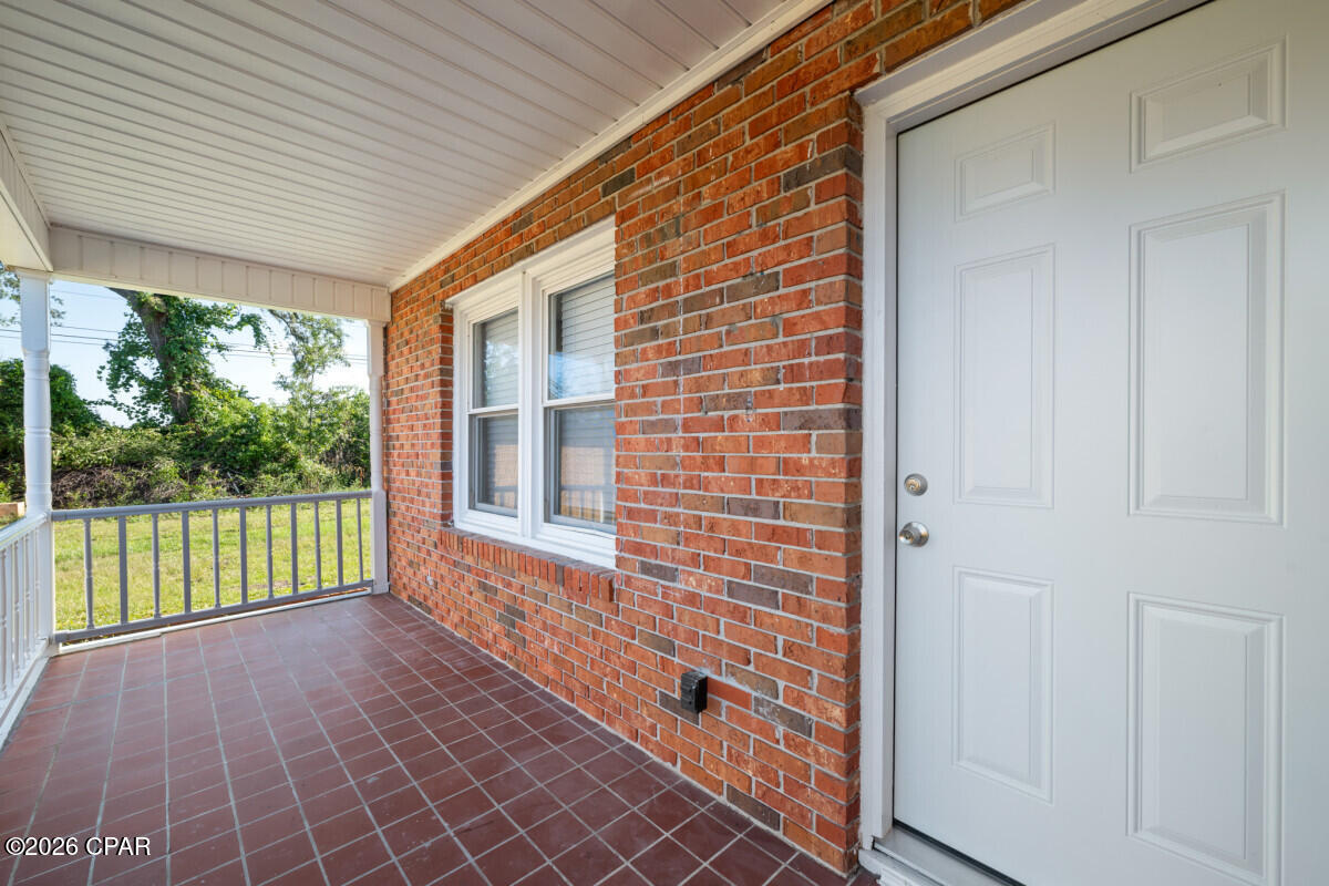 Hickory Manor - Residential