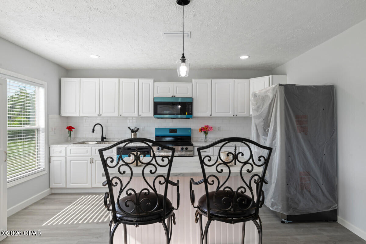 Hickory Manor - Residential