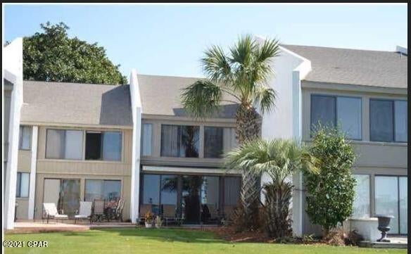 One Bedroom, One Bath, waterfront condo overlooking the Marina.  In good condition with some recent updated.  HVAC replaced over last year.  Hired to handle paperwork only as sold between friend.