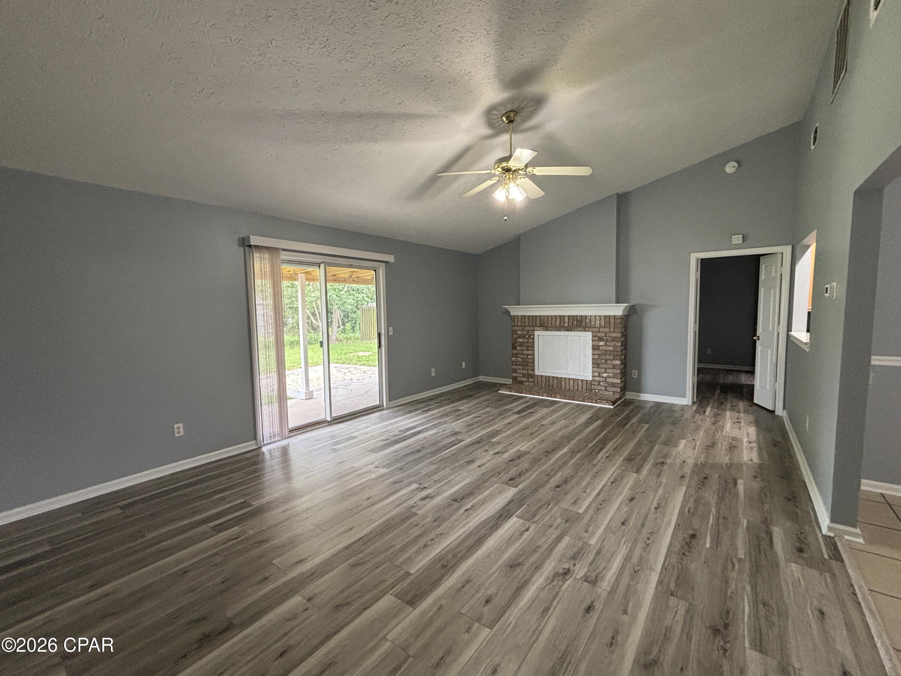 [No Recorded Subdiv] - Residential Lease