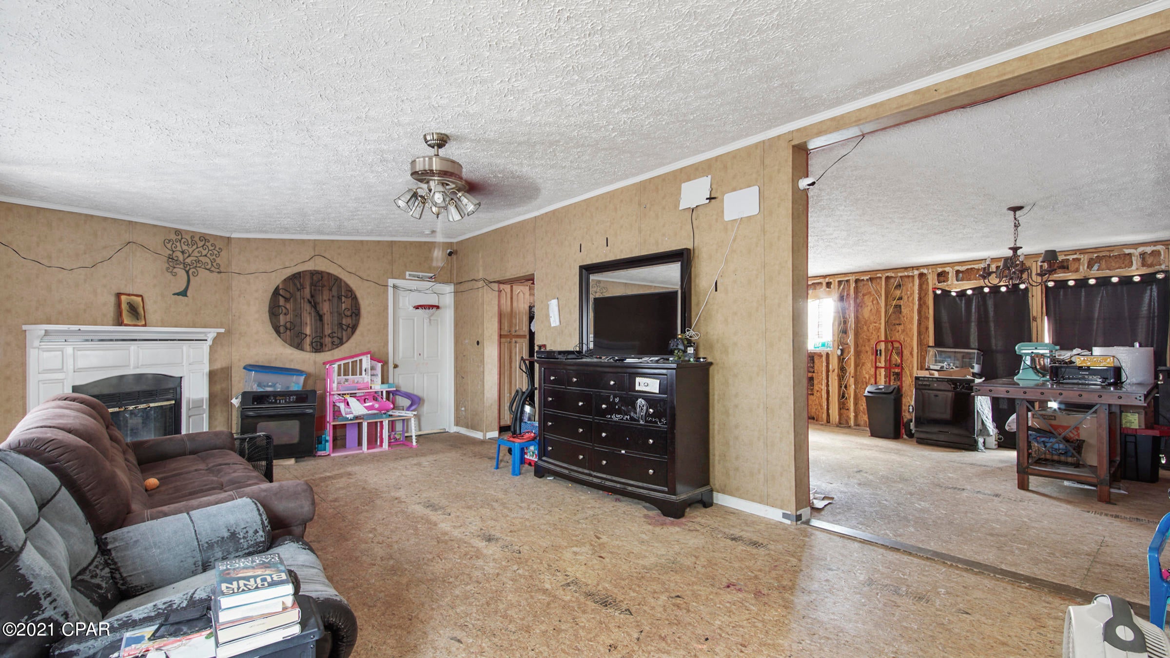 Beautiful waterfront lot! Home damaged due to Hurricane Michael. Large rooms and closets. Make this home exactly how you want it!