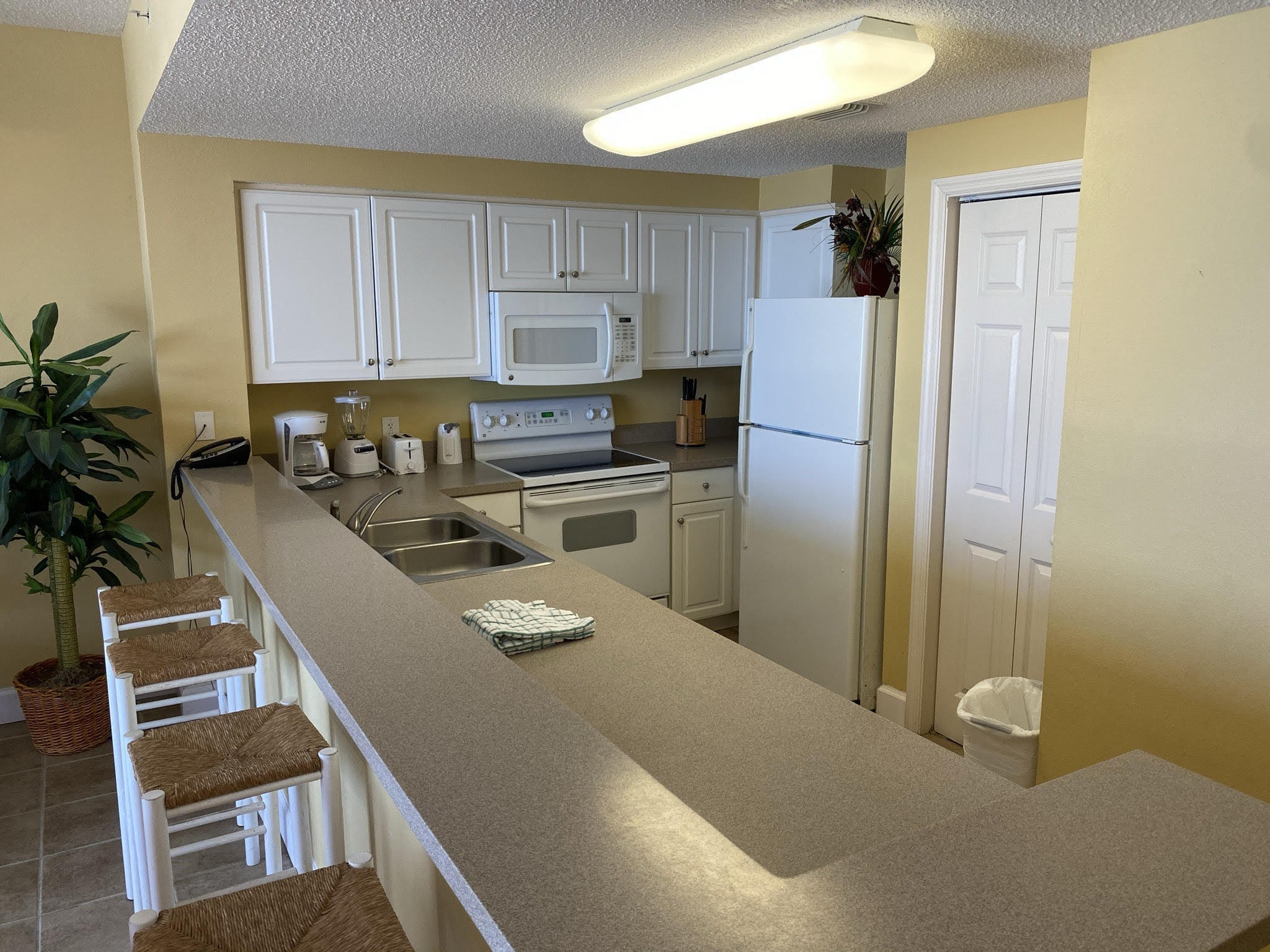 Majestic Beach Tower I - Residential