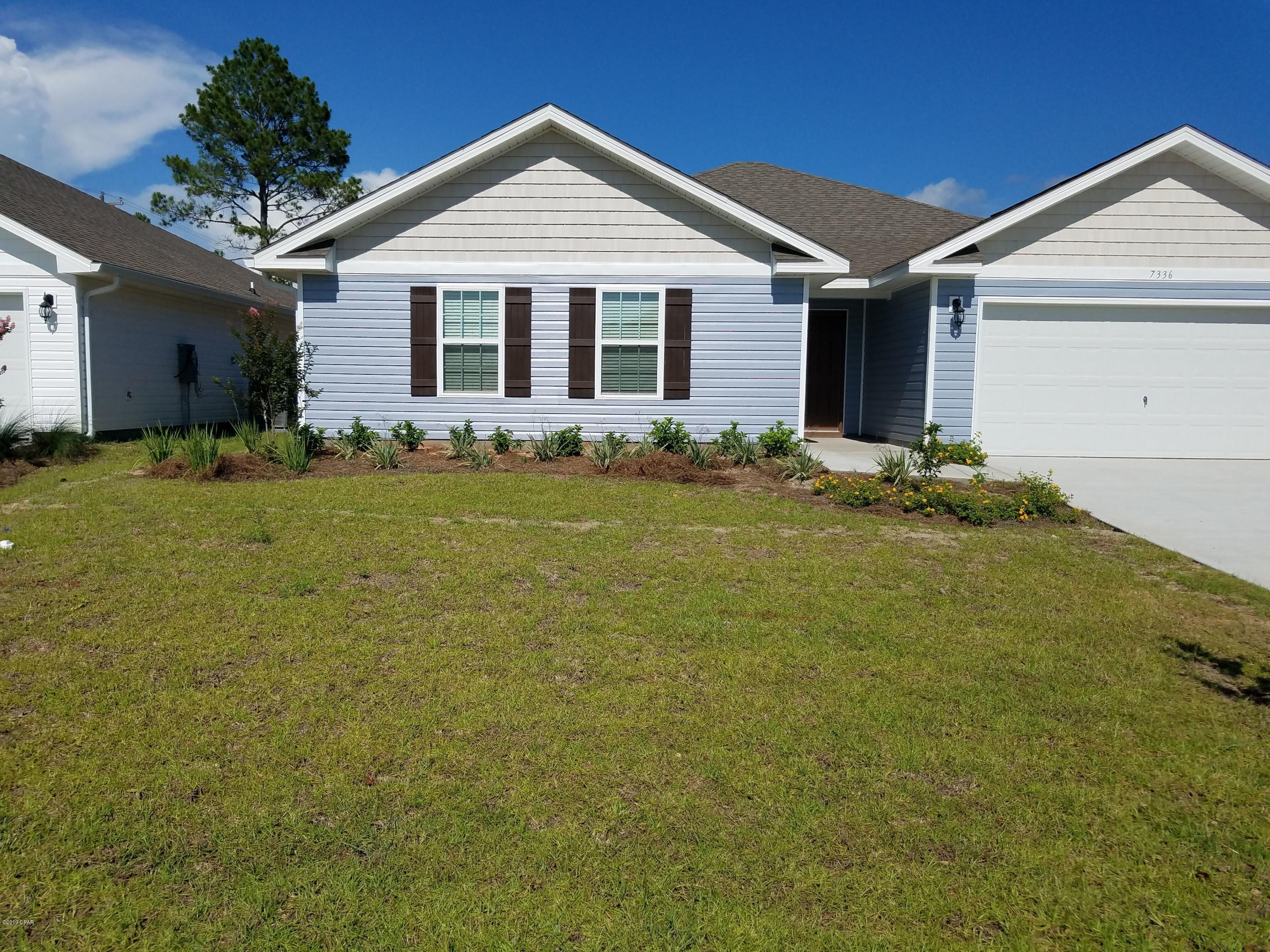 Newer construction 4 bedroom, 2 bath home in the Port Place neighborhood located just off Hwy 77 in Southport. The home features expansive living space with its open floor plan concept and durable vinyl flooring that looks like wood. The living room overlooks the back yard and is open to the kitchen ideal for entertaining. There is a fully equipped kitchen with refrigerator, stove, oven, dishwasher, microwave. Plenty of cabinet and counter space with a pantry closet for added storage. Attached is a breakfast nook or formal dining area that leads to the back yard. 



The master bedroom also overlooks the back yard and will easily accommodate a large king site bedroom suite. The en suite bathroom offers double vanities, walk-in shower with built-in shelving and separate soaking tub. There is a huge master closet attached to the bathroom. The split bedroom plan has the other three bedrooms and bathroom on the other side of the home. All bedrooms have carpet; Laundry room with washer/dryer included! **No pets allowed.