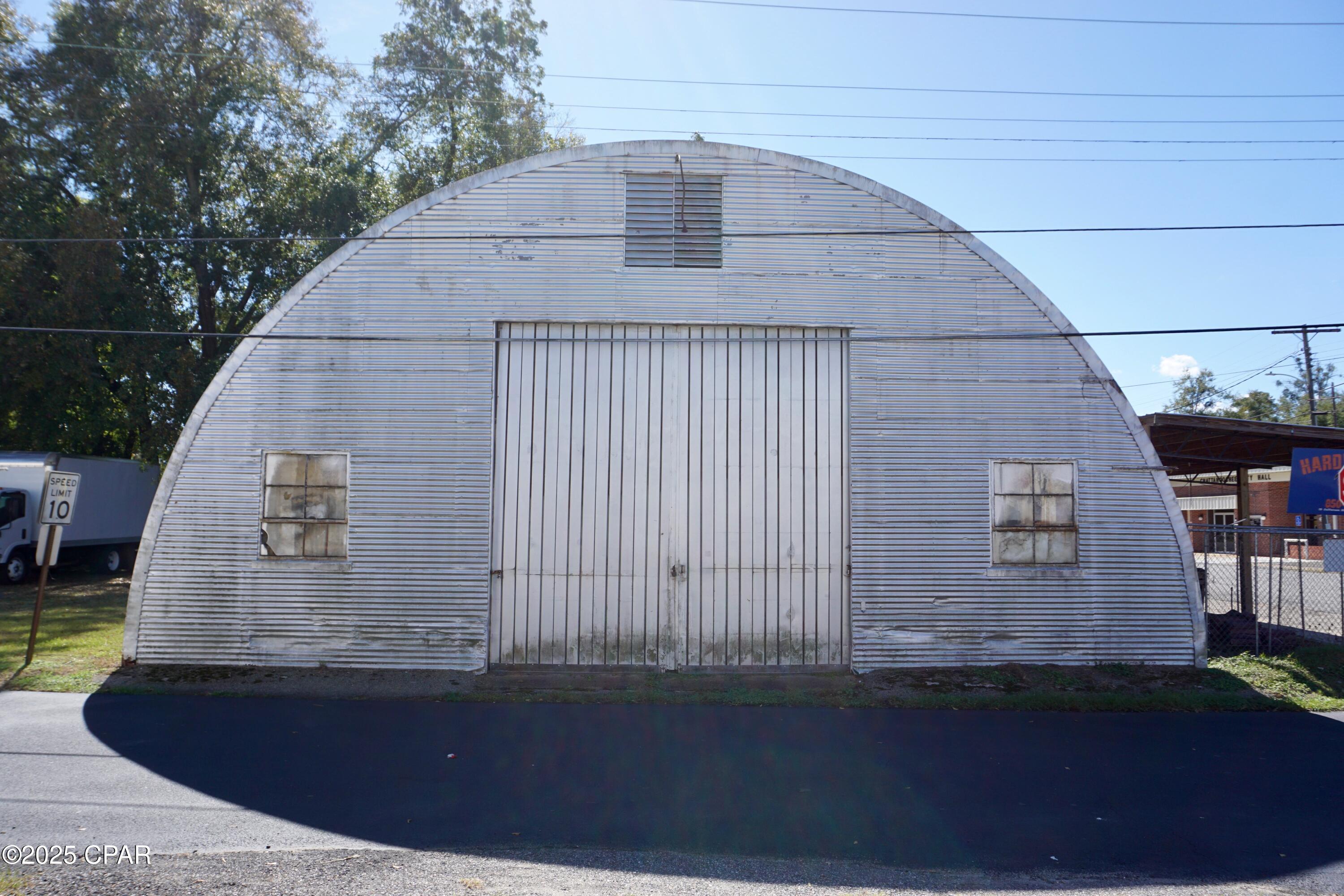 [No Recorded Subdiv] - Commercial Sale