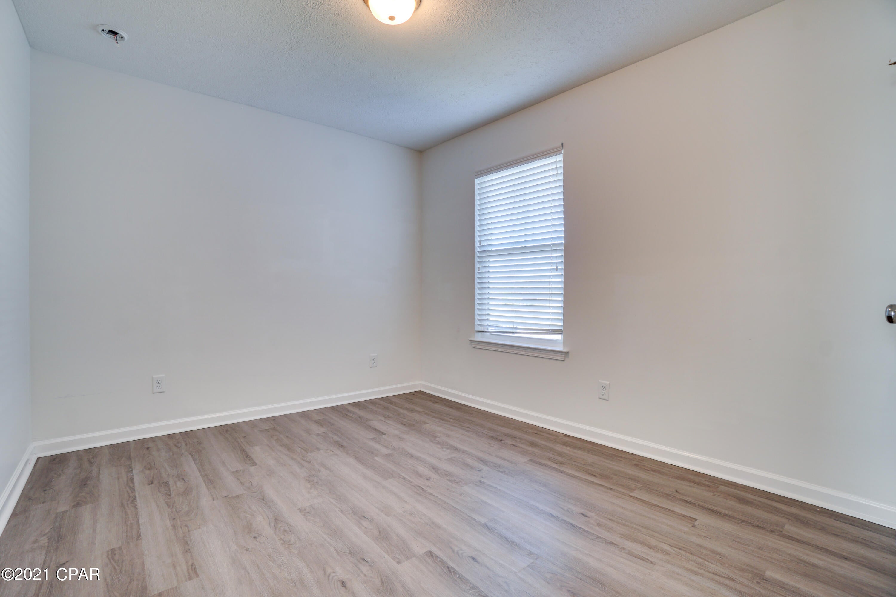 The Pines Of Lynn Haven - Residential