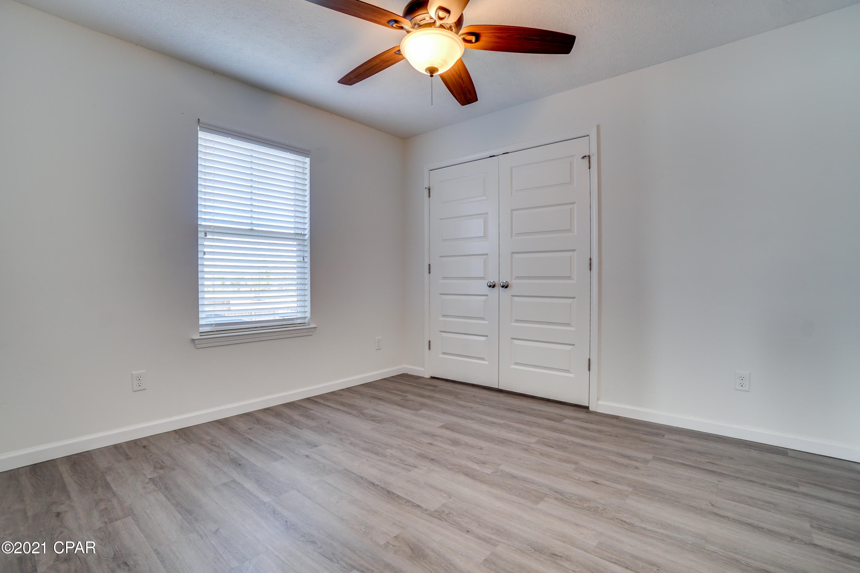 The Pines Of Lynn Haven - Residential