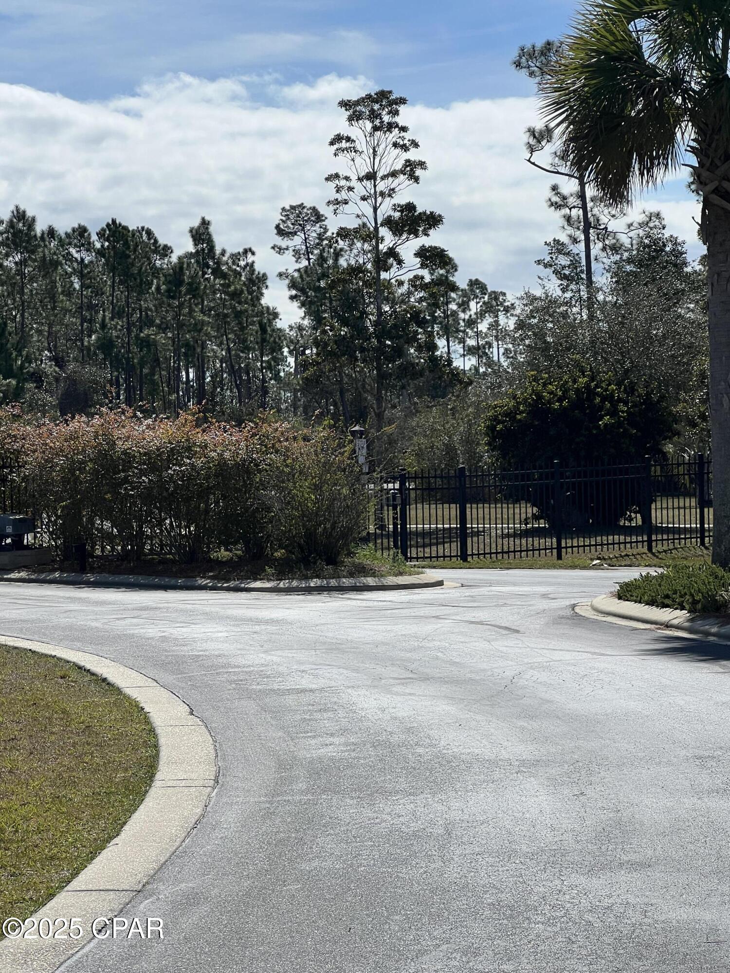 Laird Bayou - Land
