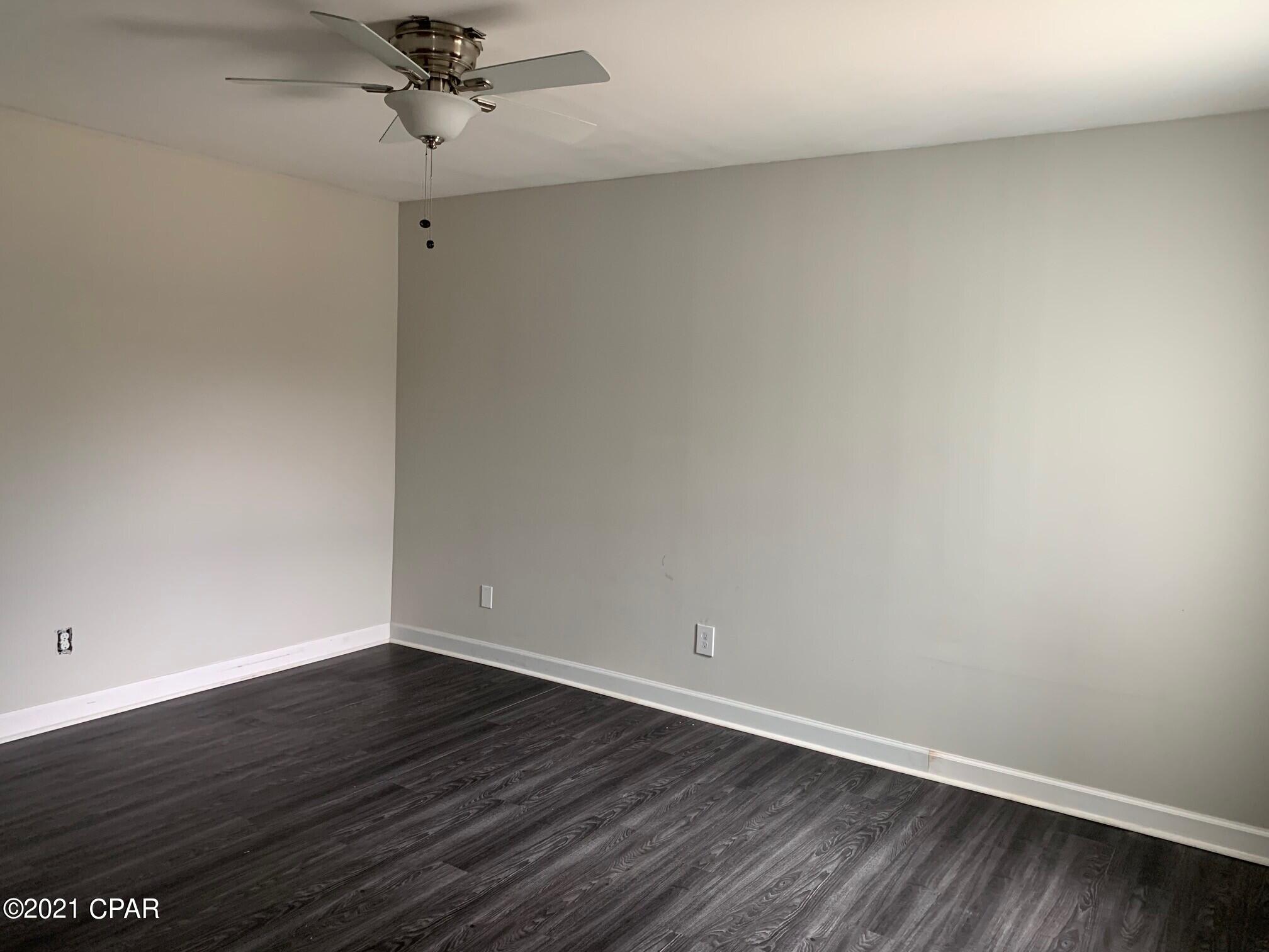 Belaire Estates U-4 - Residential
