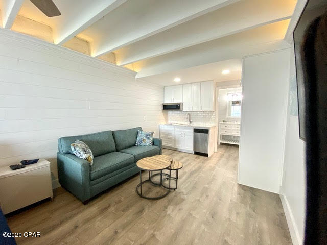 Fontainebleau Terrace - Residential