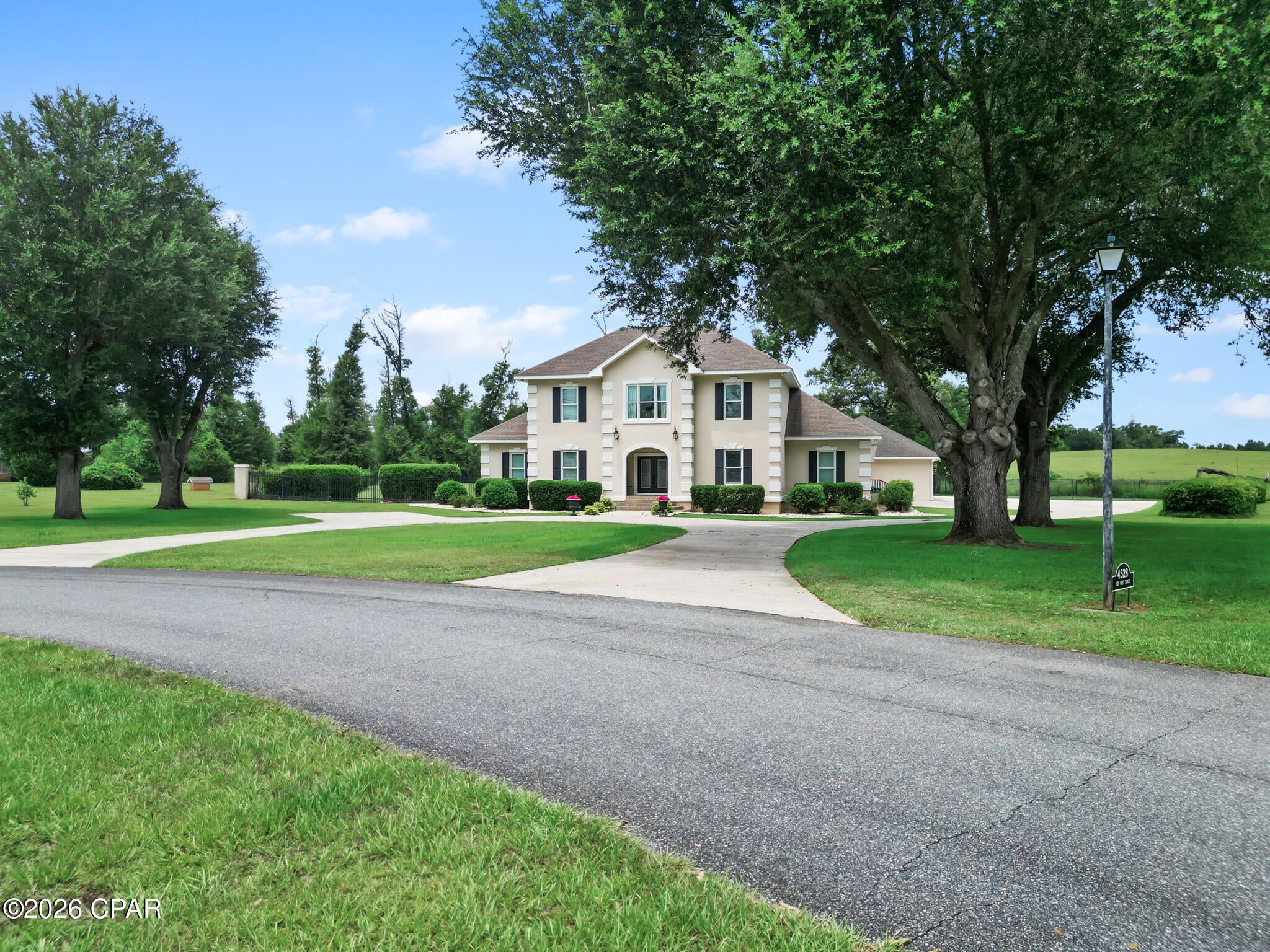 North Oaks - Residential