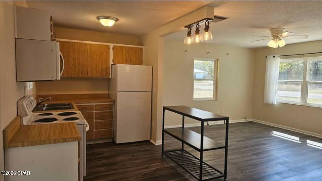 Sunny Hills Unit 4 - Residential