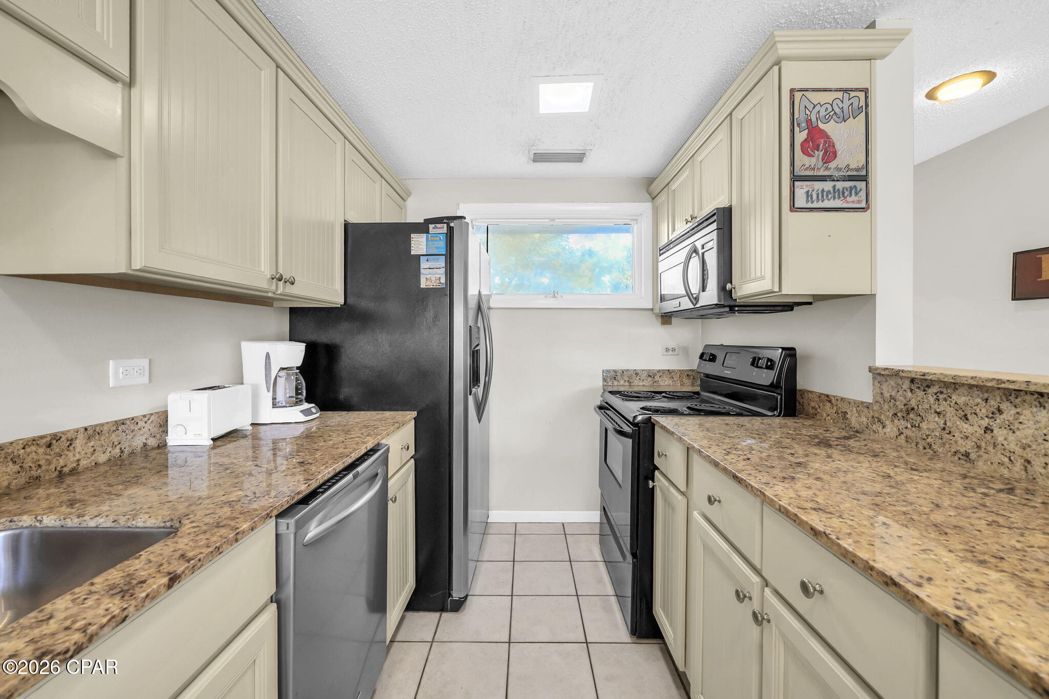 Sunnyside Beach & Tennis Condo - Residential