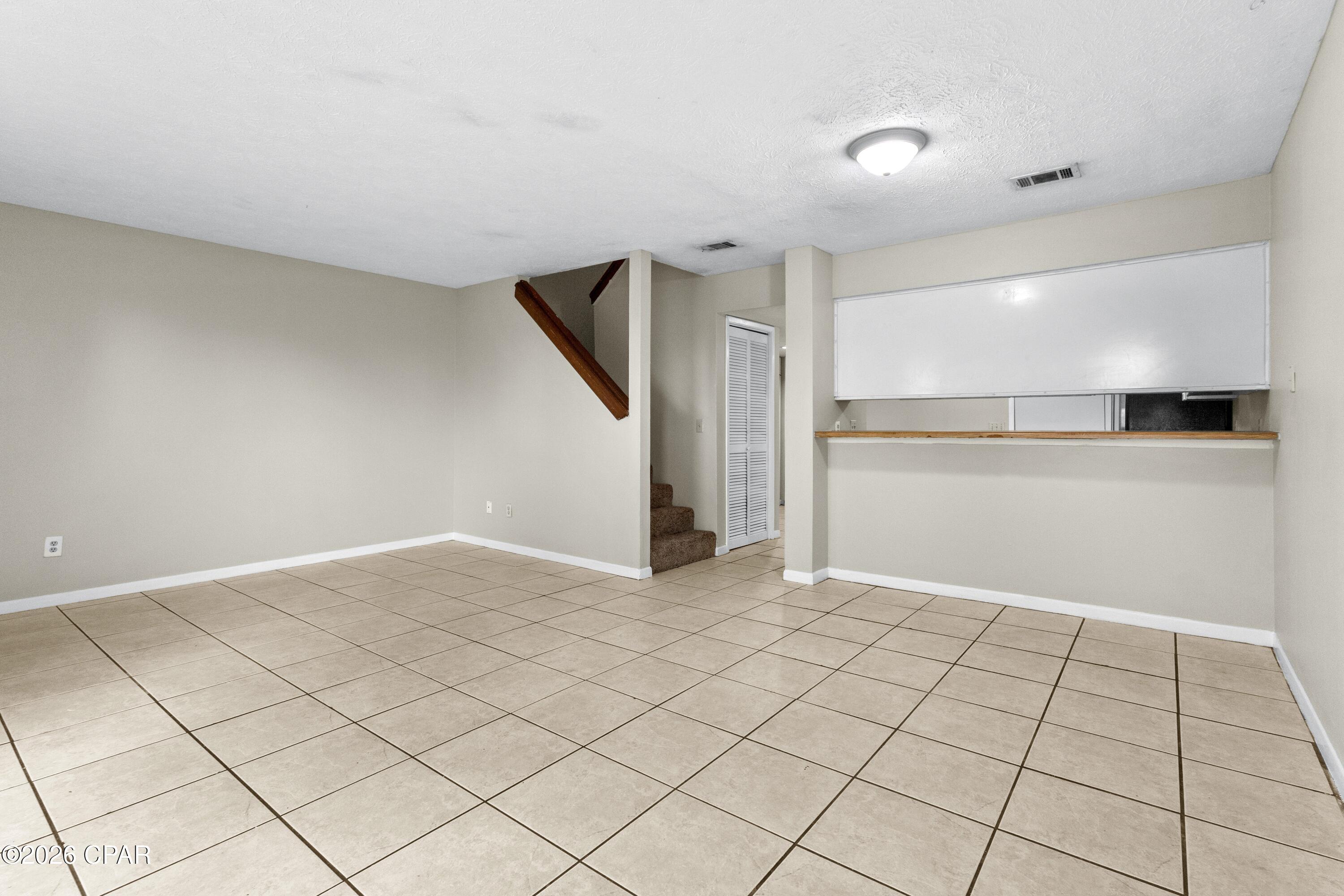 Gulf Coast Vill U-1 Re - Residential
