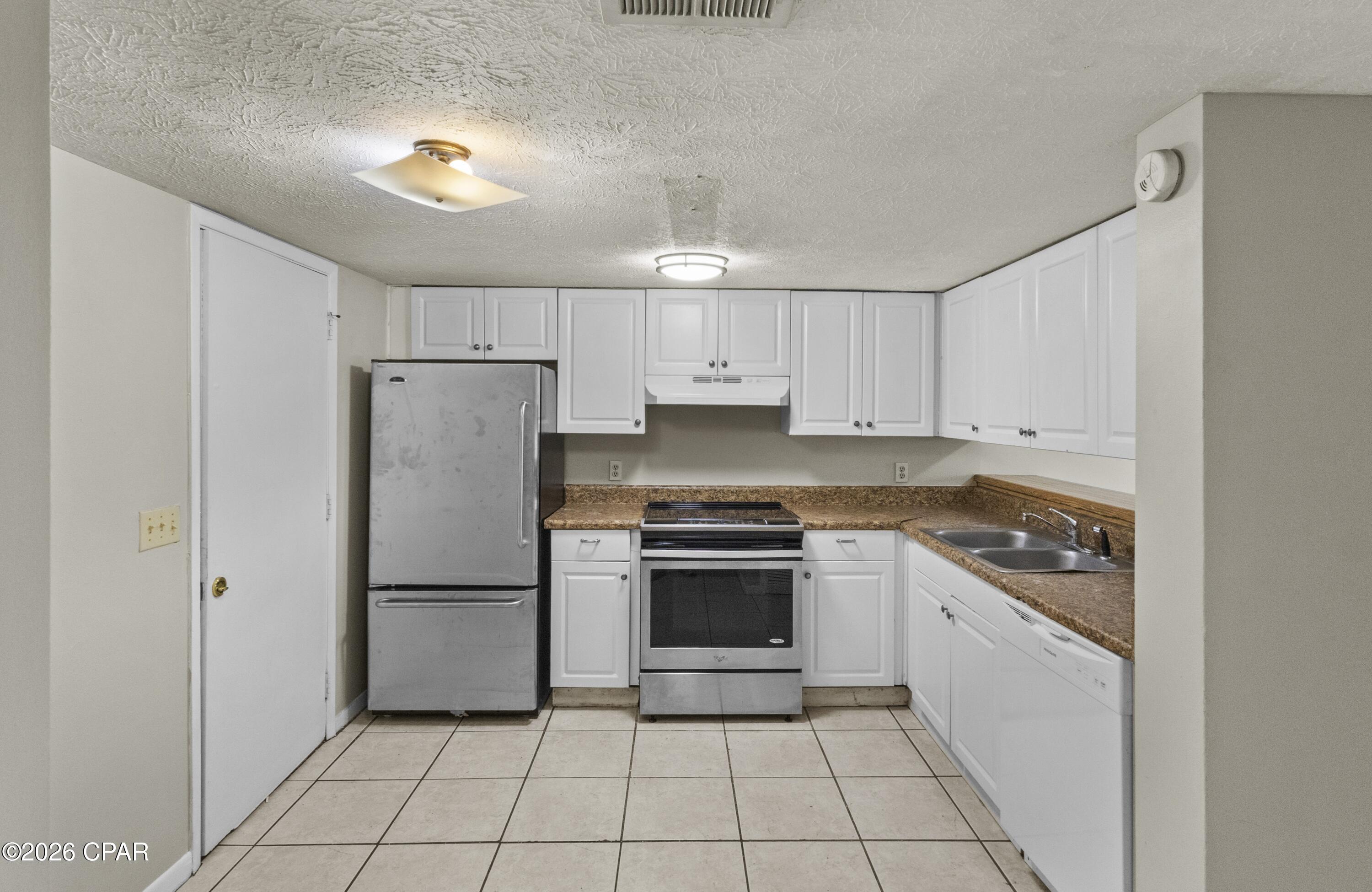Gulf Coast Vill U-1 Re - Residential
