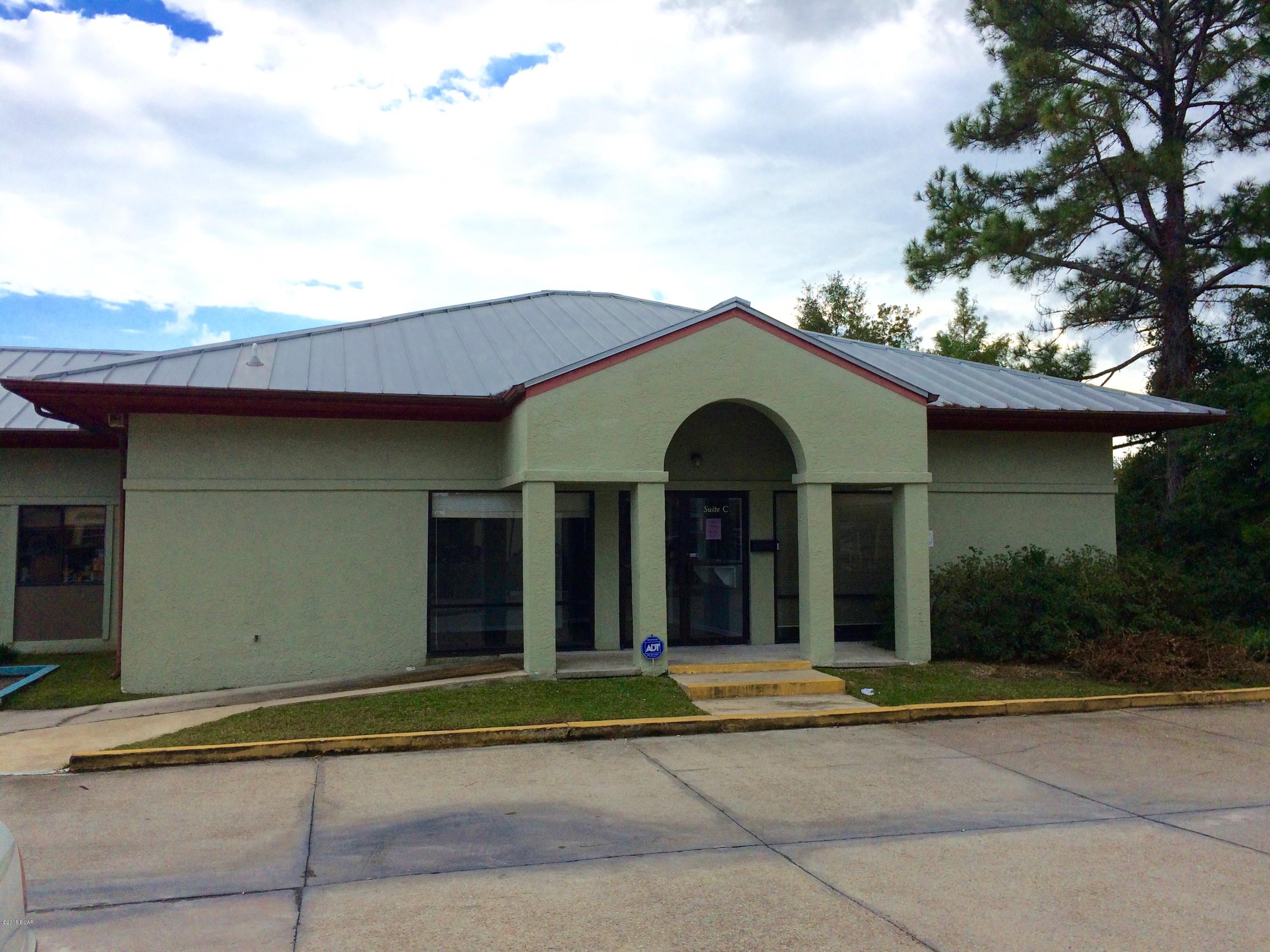This is a very well designed medical office that is next to the Gulf Coast Hospital Campus. It is literally a two minute walk to the Emergency room side of the hospital. The space is played out like a hub and spoke with offices and exam rooms around the perimeter. The space is ready to be occupied.