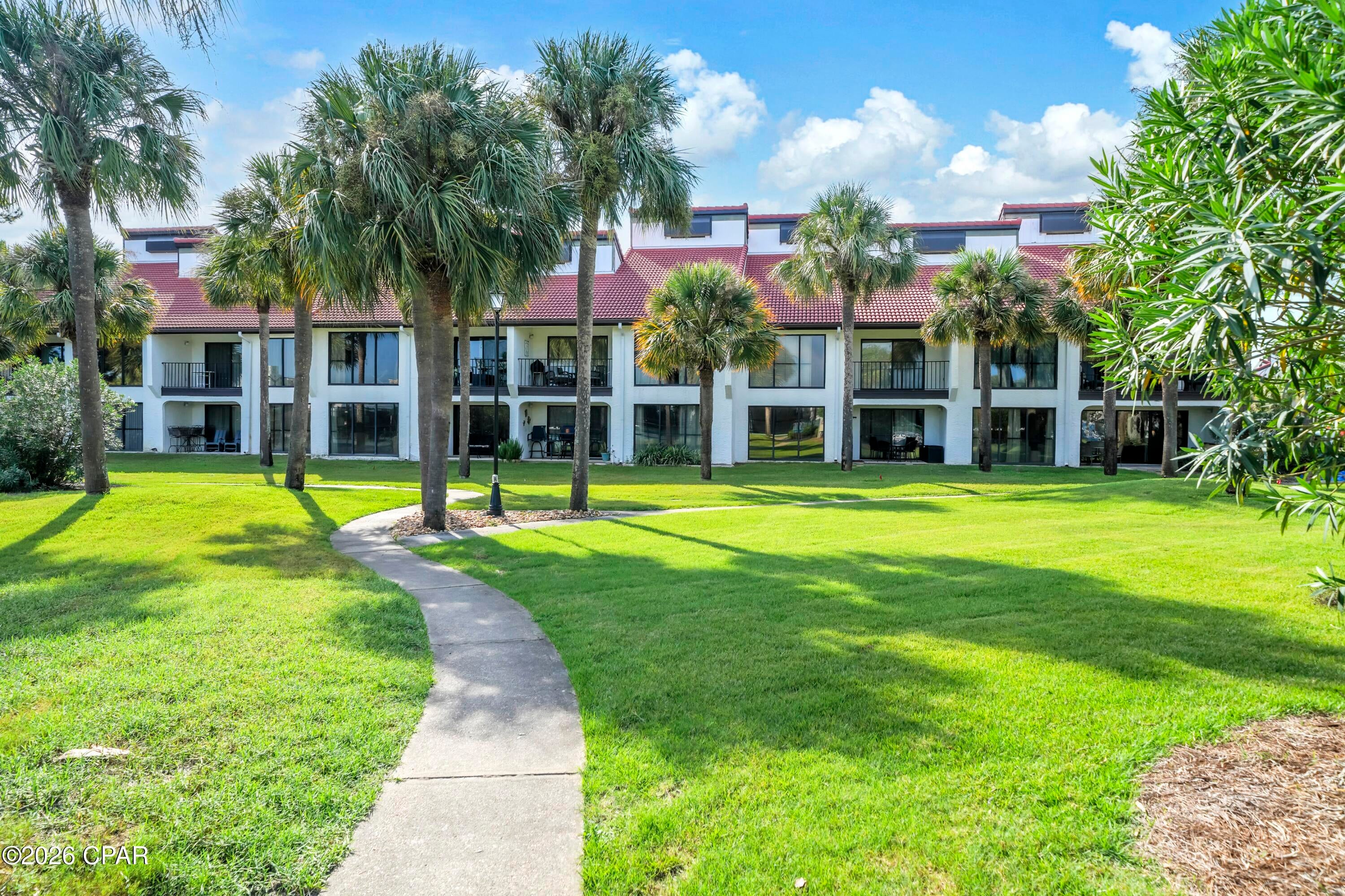 River Oaks Tennis Villas - Residential