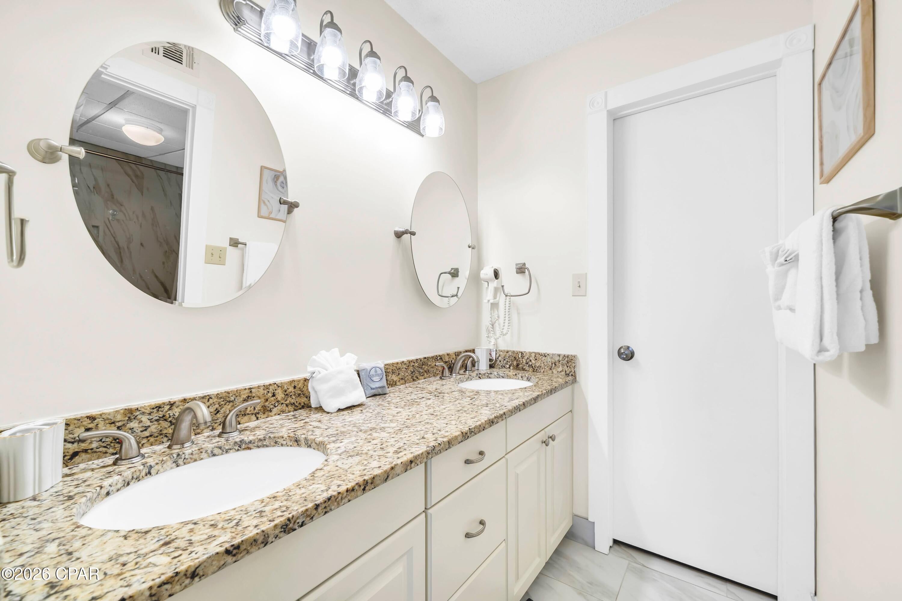 River Oaks Tennis Villas - Residential