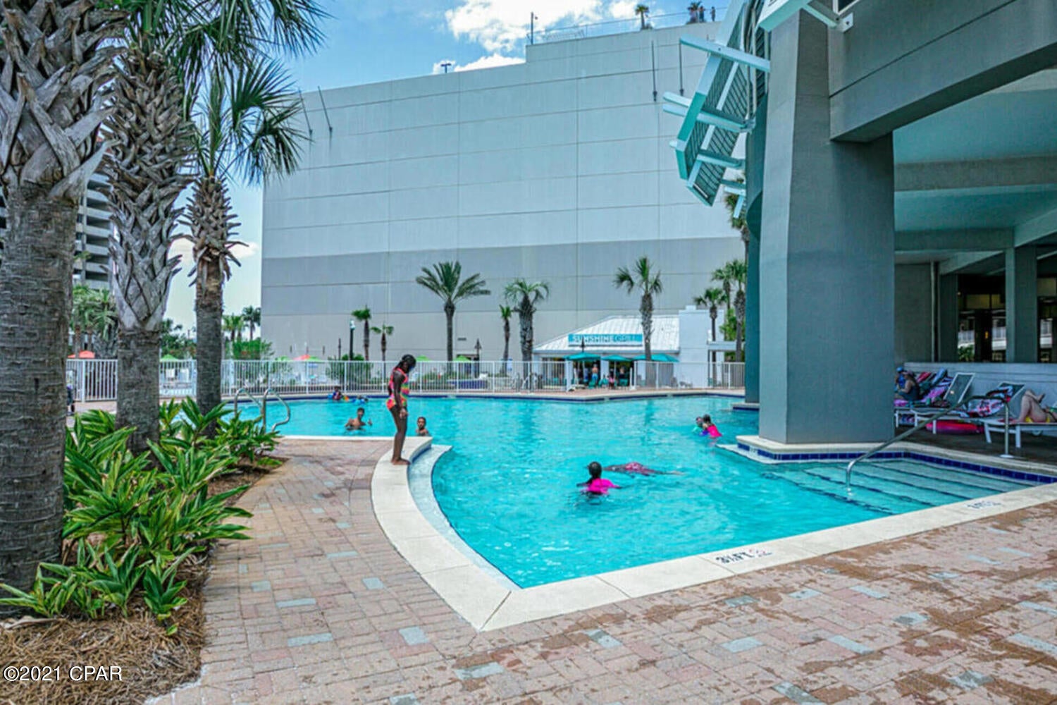 Laketown Wharf - Residential