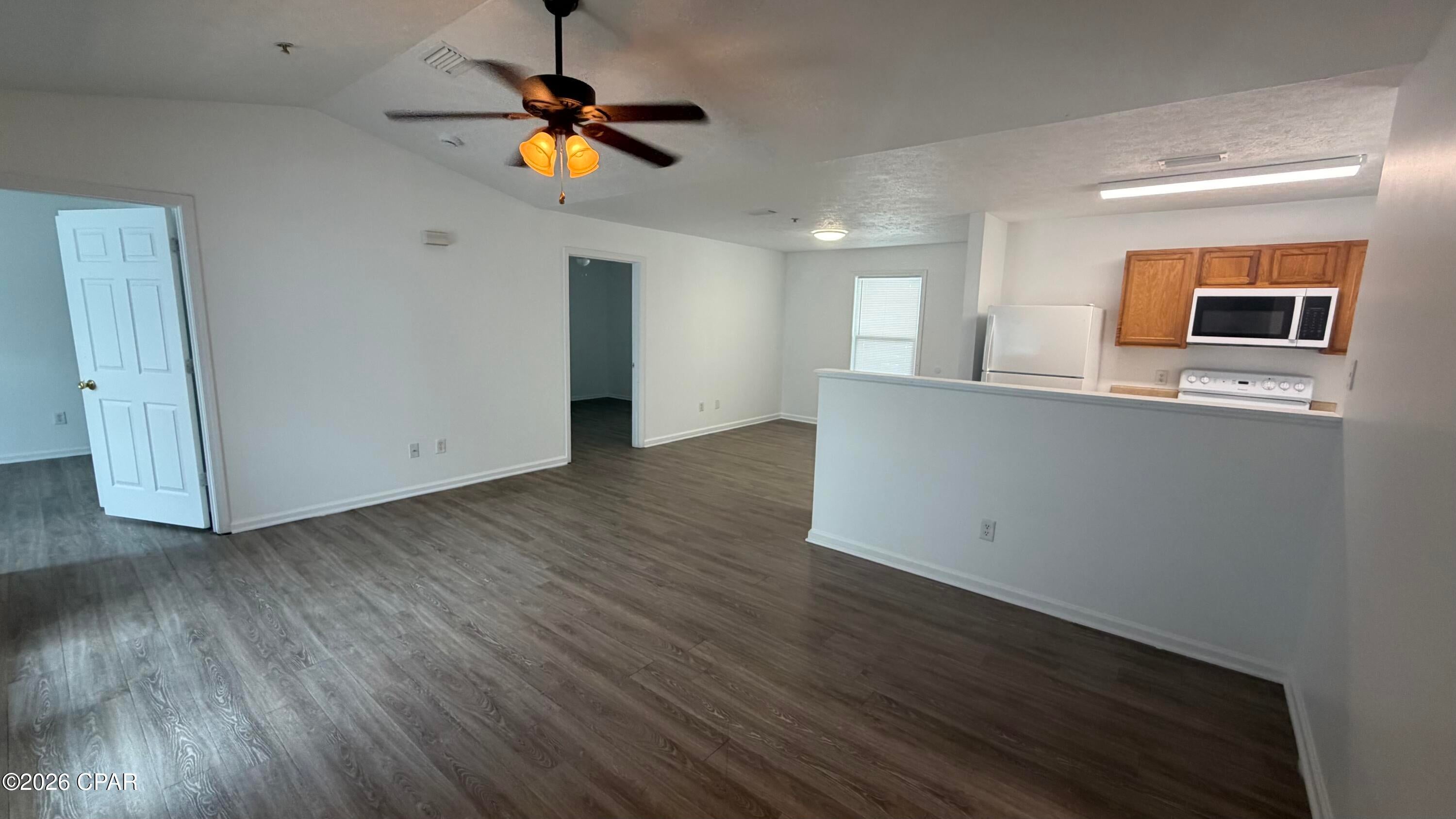[No Recorded Subdiv] - Residential Lease