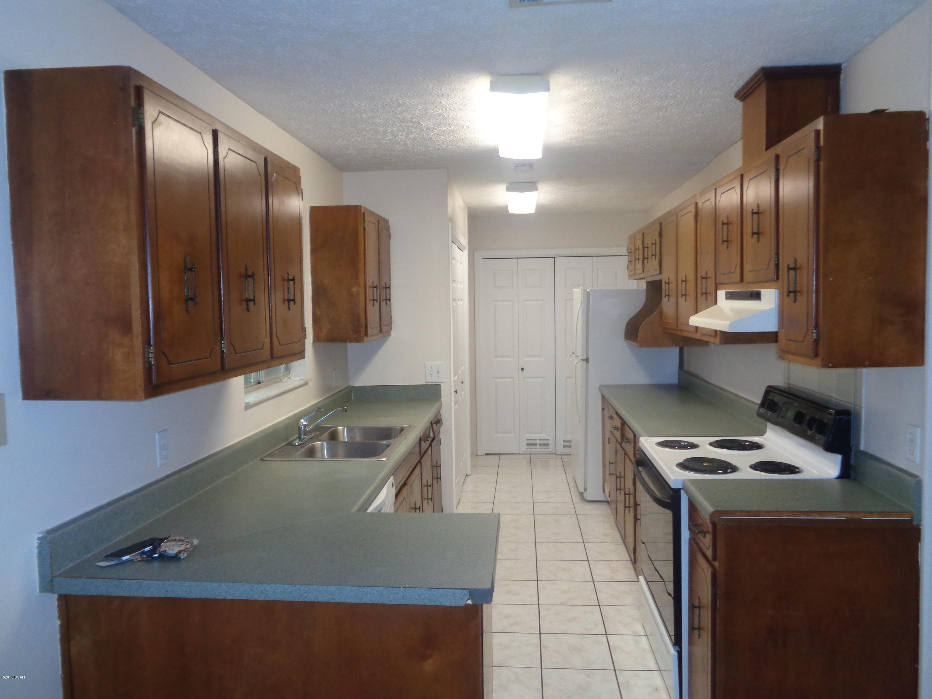 College Village Unit 1 - Residential Lease
