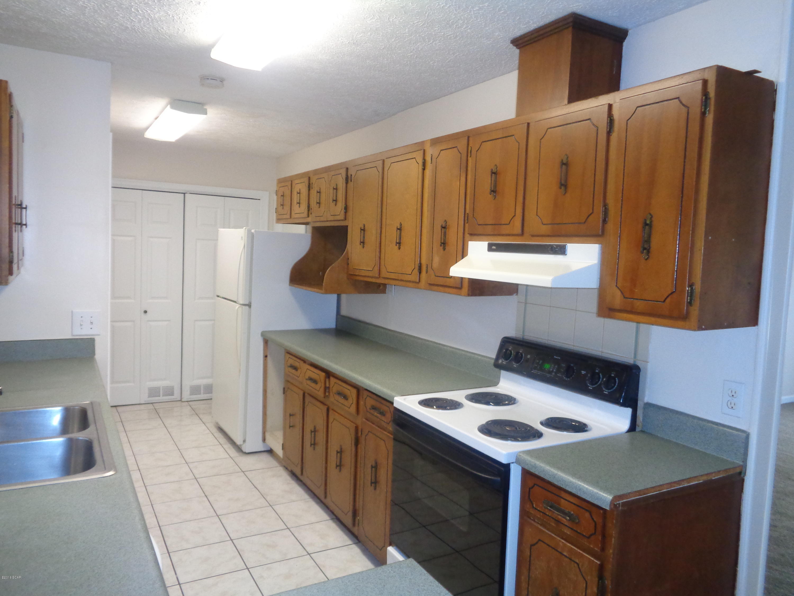 College Village Unit 1 - Residential Lease