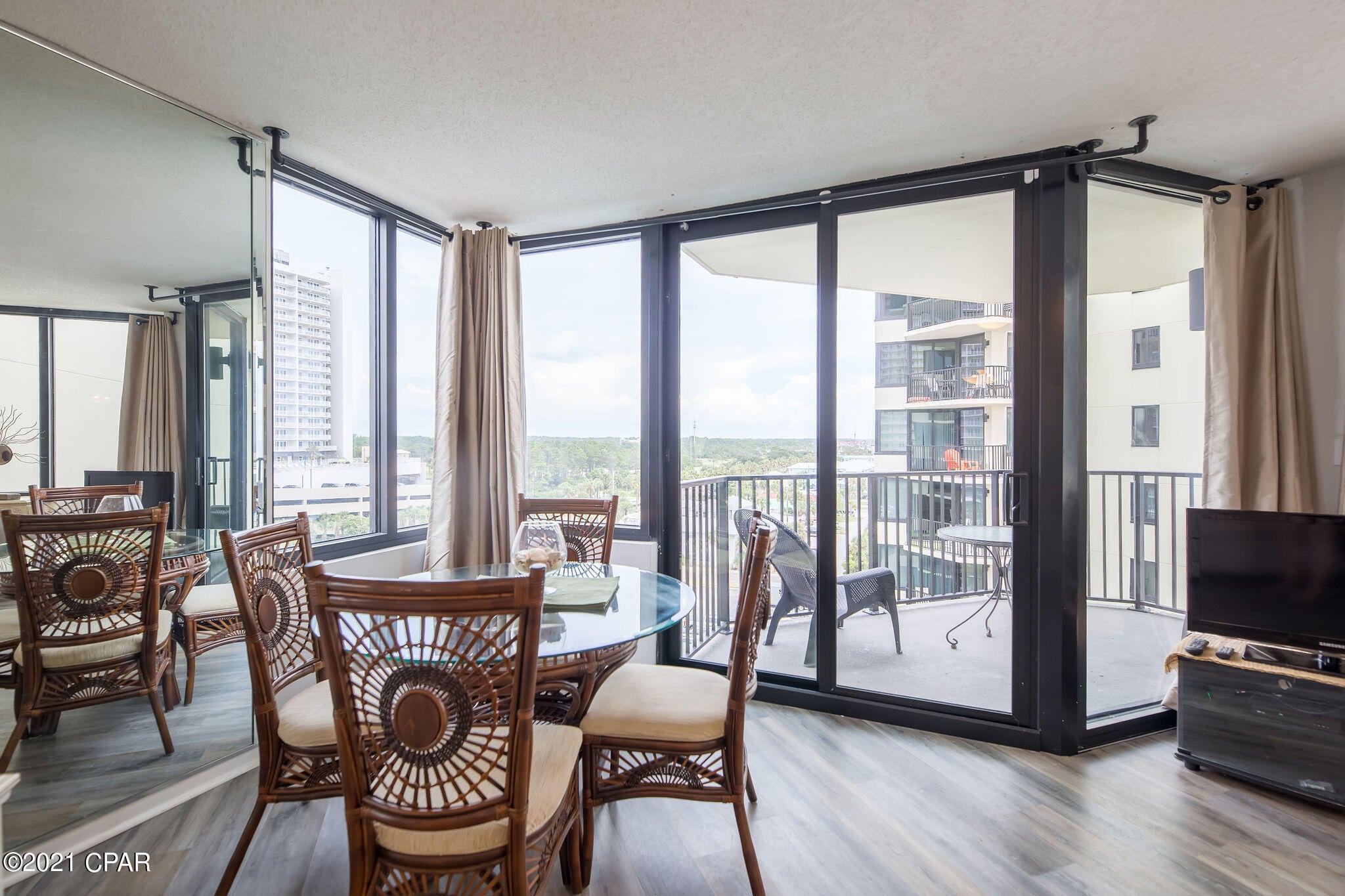 Sunbird Condo - Residential
