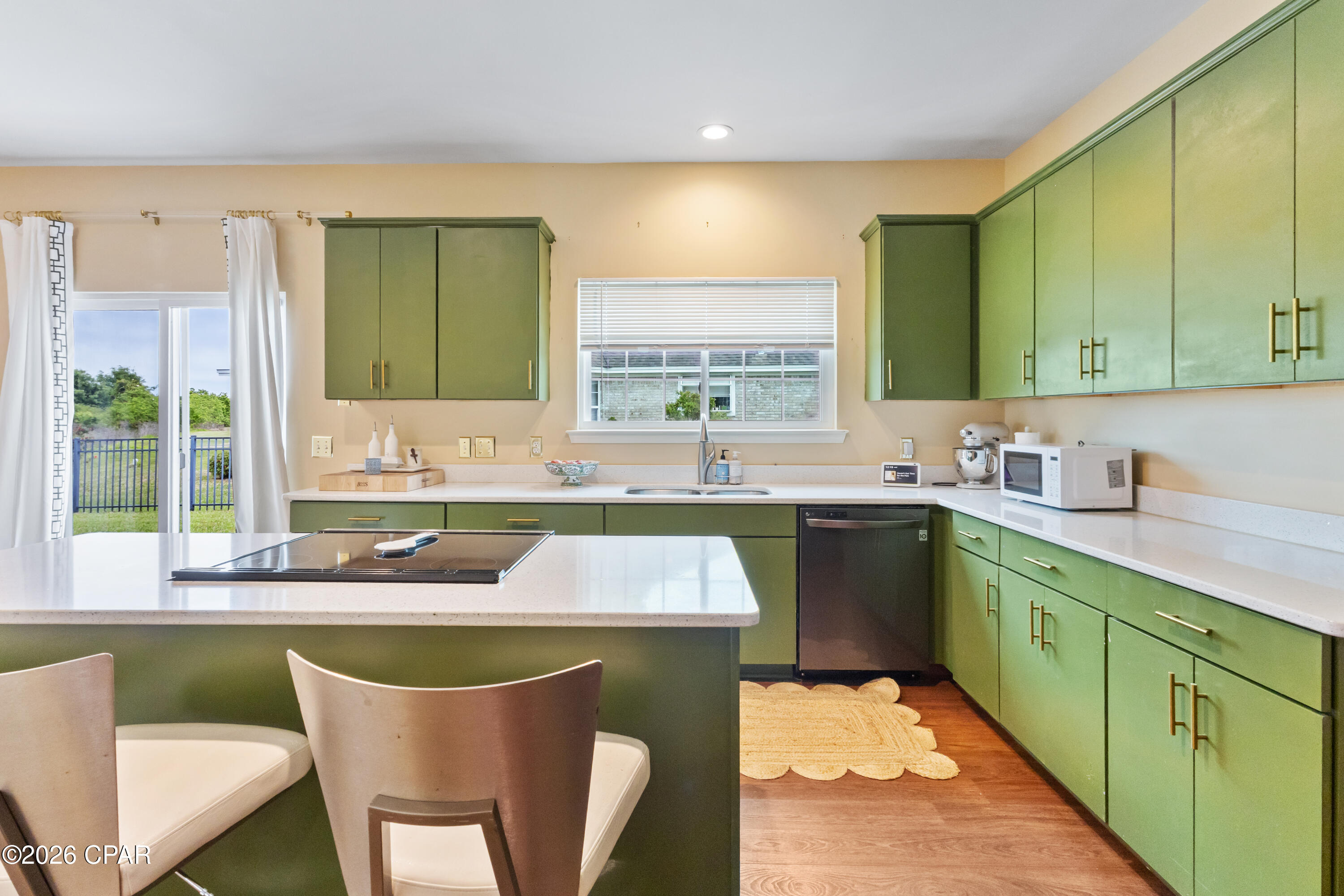 Country Club Harbour Estates - Residential Lease