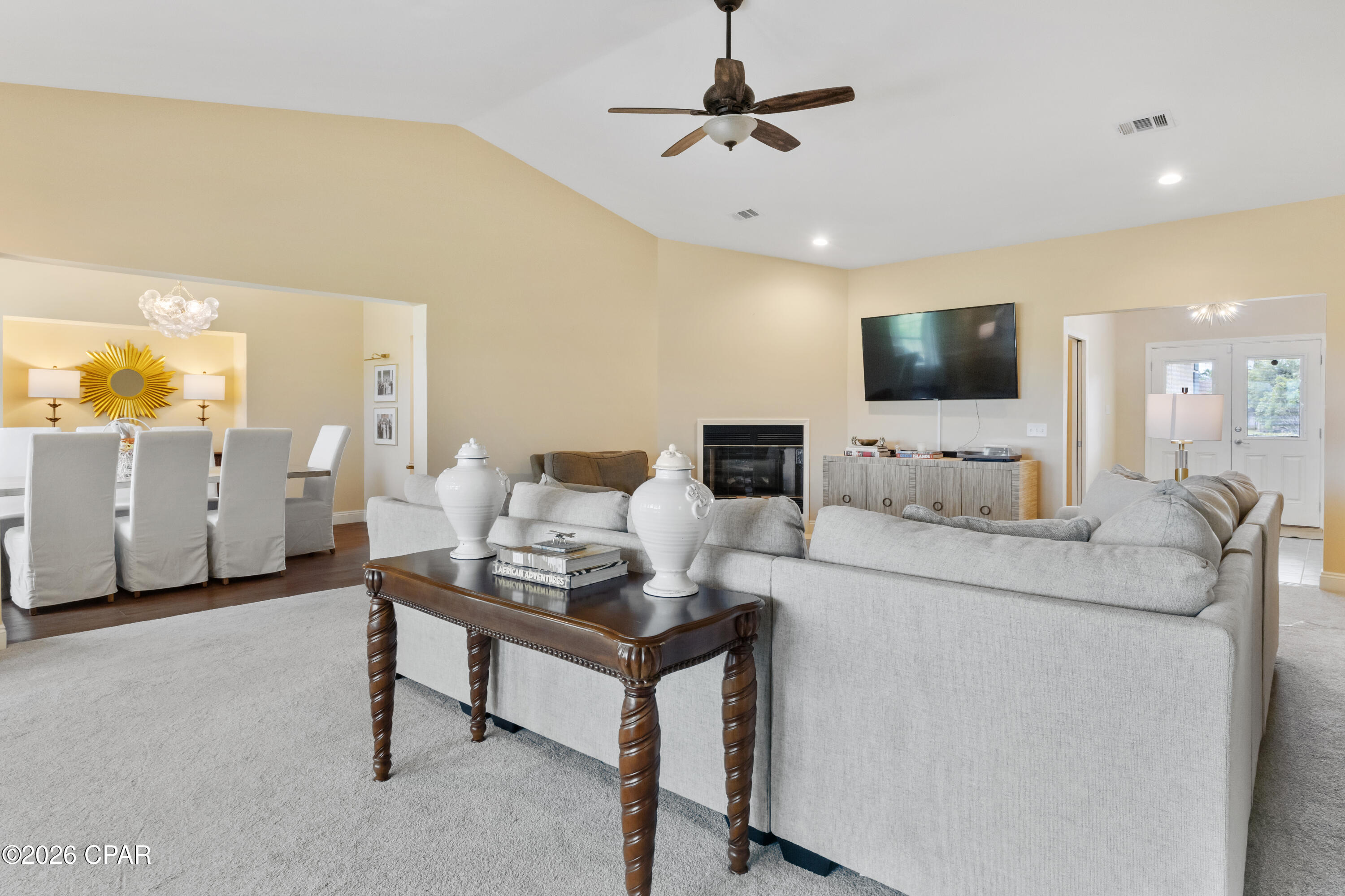 Country Club Harbour Estates - Residential Lease