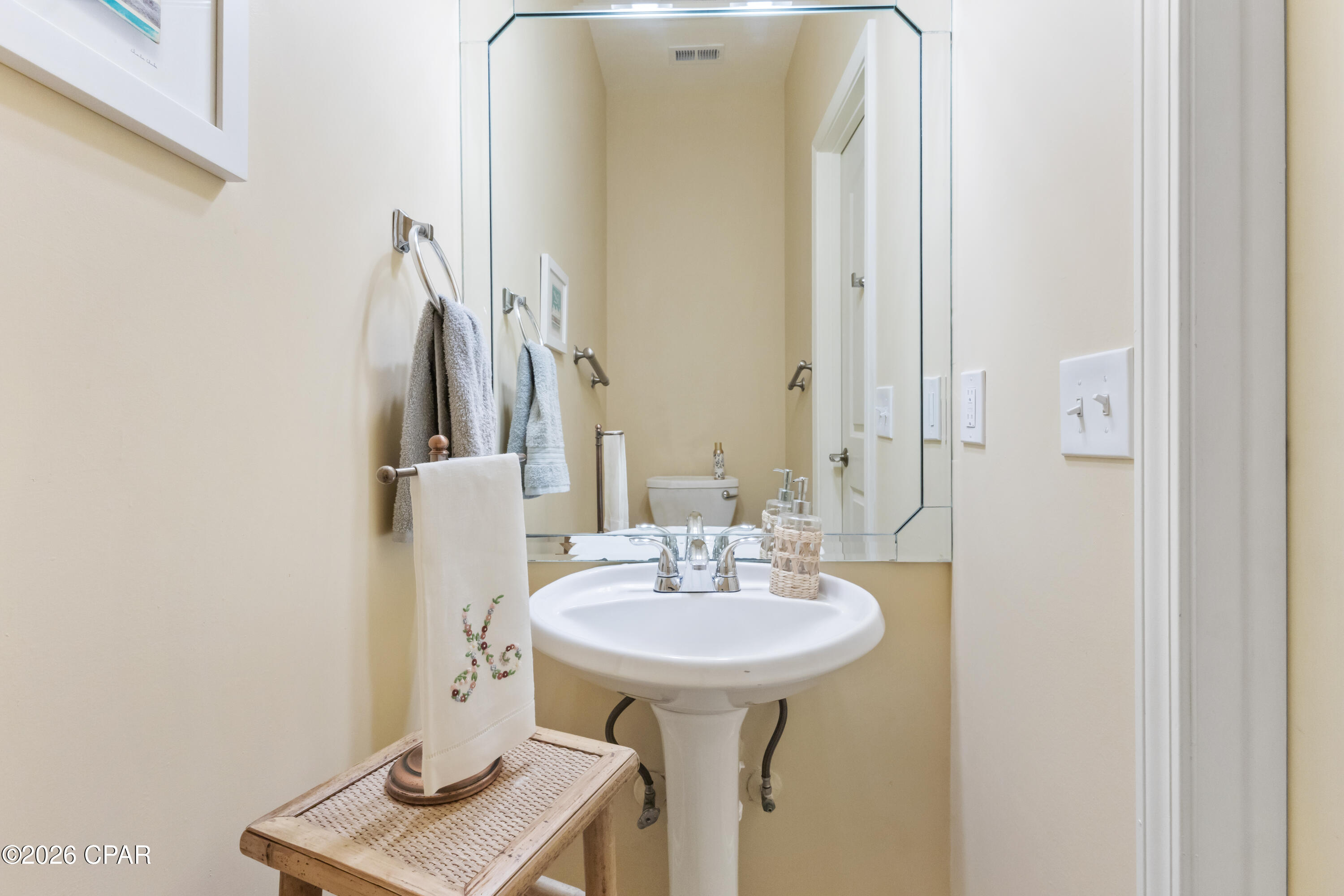 Country Club Harbour Estates - Residential Lease