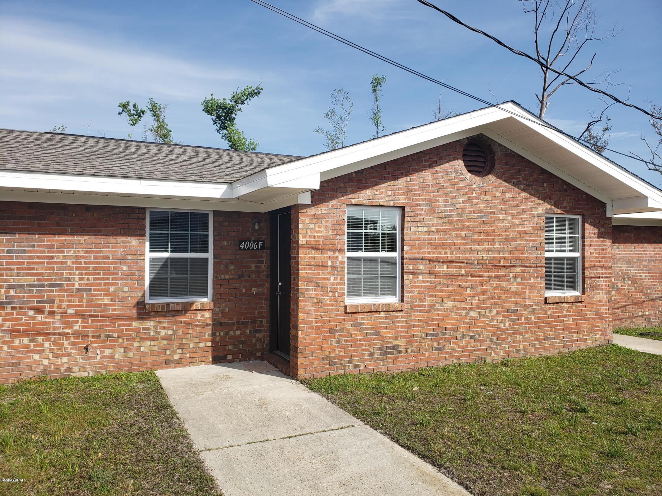 1 bed 1 bath middle unit. Close to Rutherford High School, convenient to Tyndall AFB. Private entrance, shared back patio space. No washer/dryer hookups. NO pets. Quarterly pest service and yard service included.